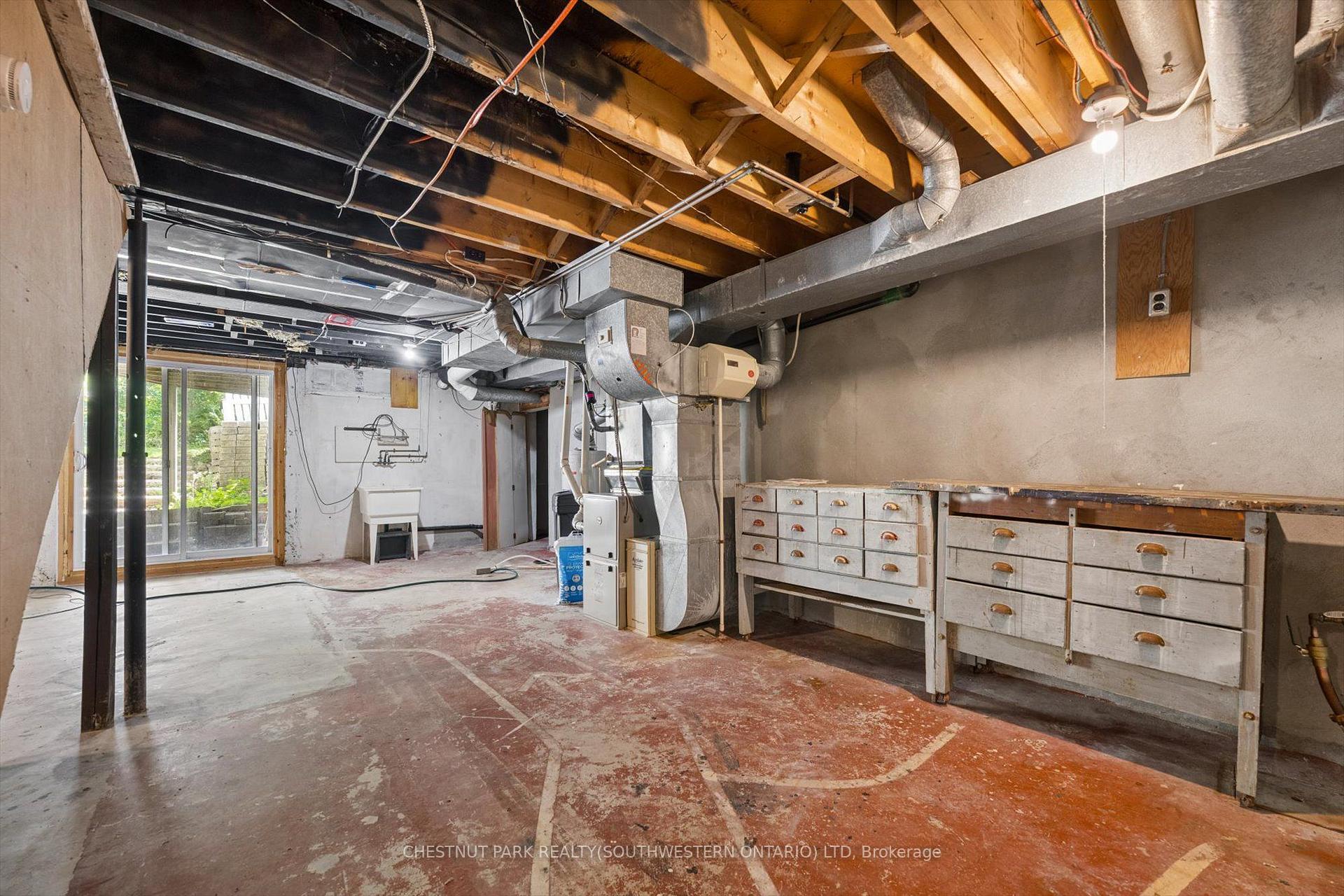 Photo 35 of 351 Craigleith Drive, Waterloo, Beechwood — HOMEH