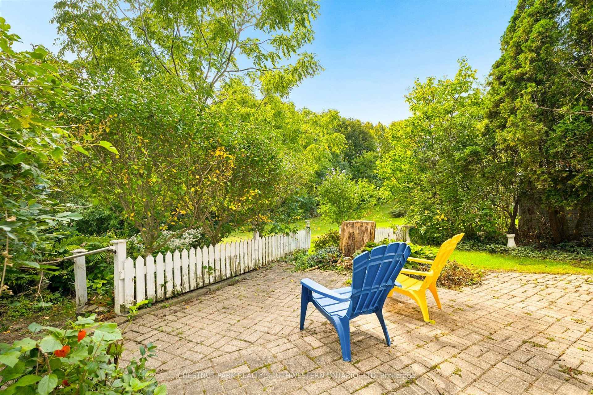 Photo 40 of 351 Craigleith Drive, Waterloo, Beechwood — HOMEH