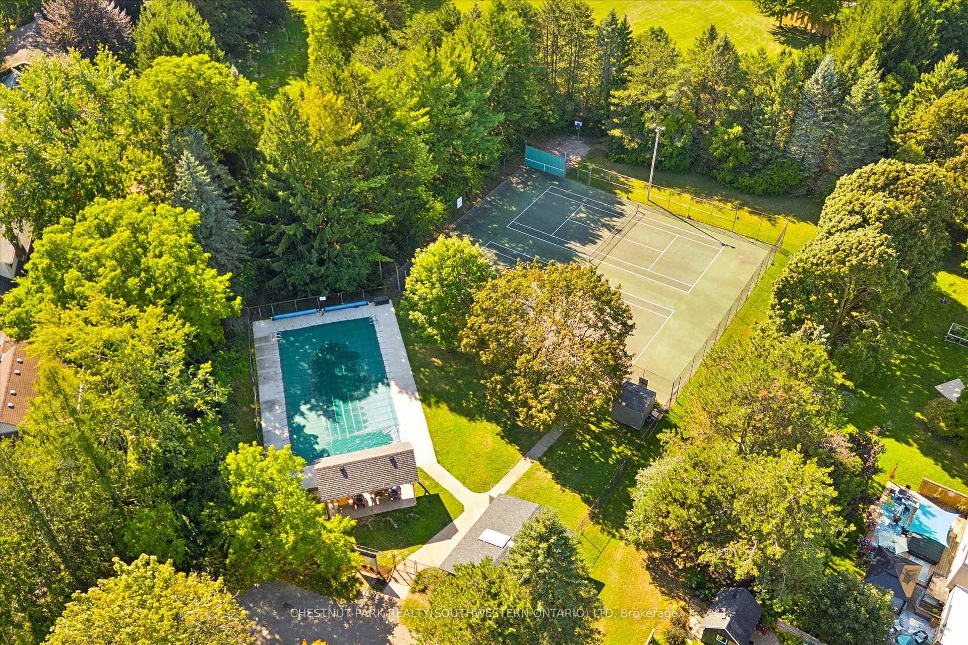 Photo 49 of 351 Craigleith Drive, Waterloo, Beechwood — HOMEH