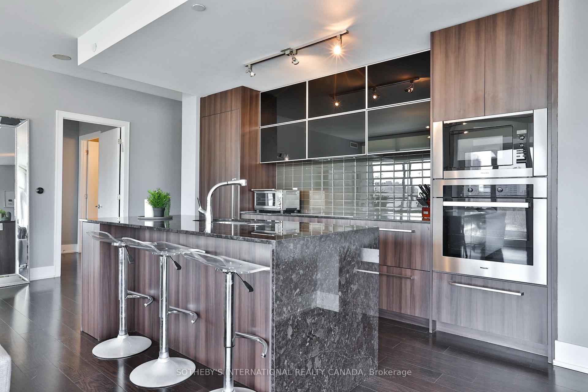 Photo 8 of Unit 811, 170 Avenue Road, Toronto, The Annex — HOMEH