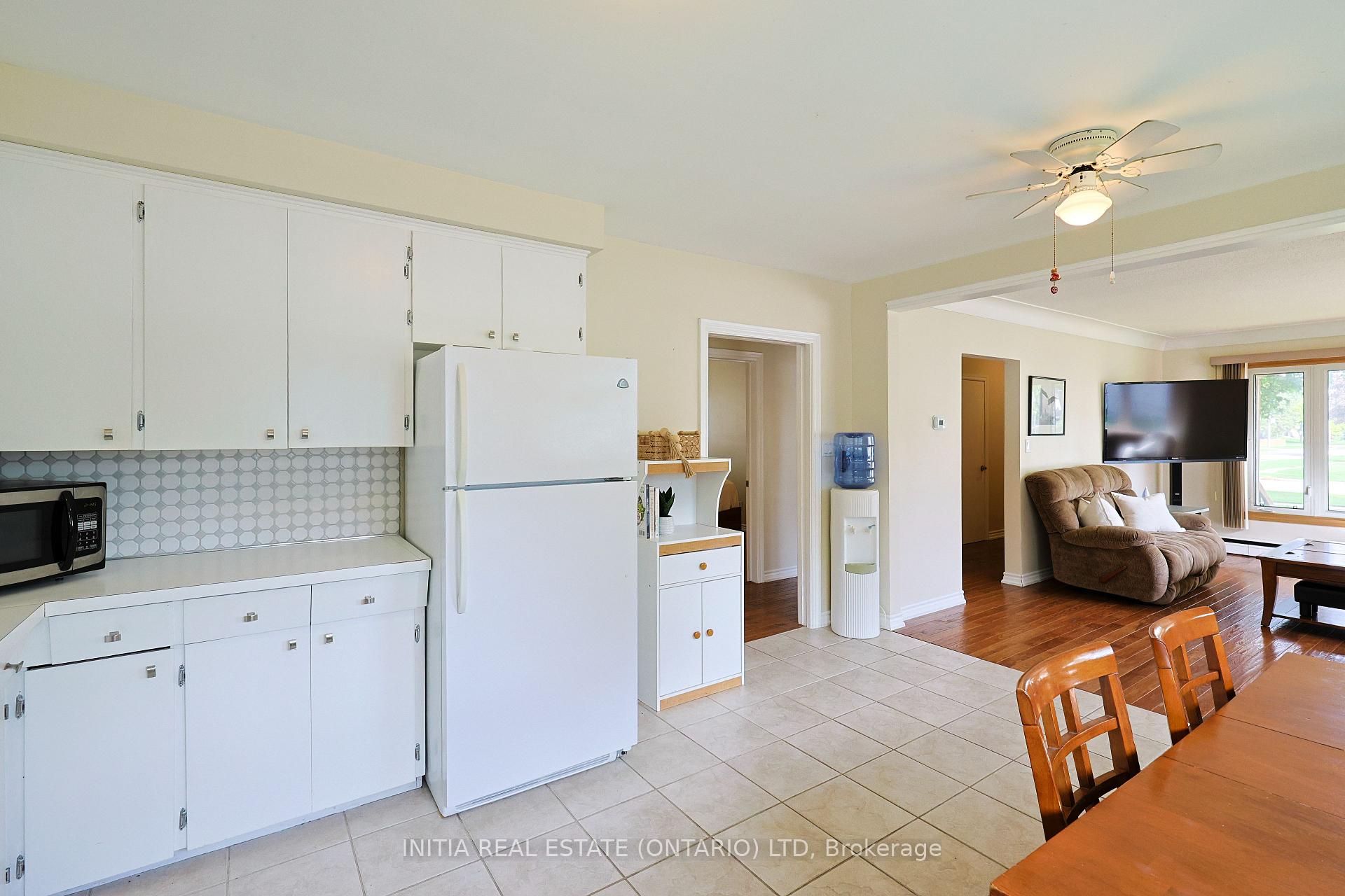 Photo 19 of 755 Talfourd Street, Sarnia — HOMEH