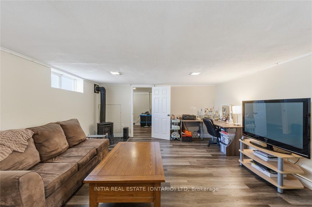 Photo 33 of 755 Talfourd Street, Sarnia — HOMEH