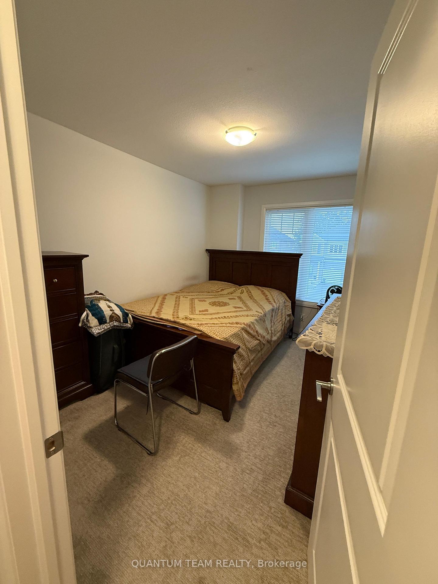 Photo 9 of Unit upper, 9345 White Oak Avenue, Niagara Falls, Lyons Creek — HOMEH