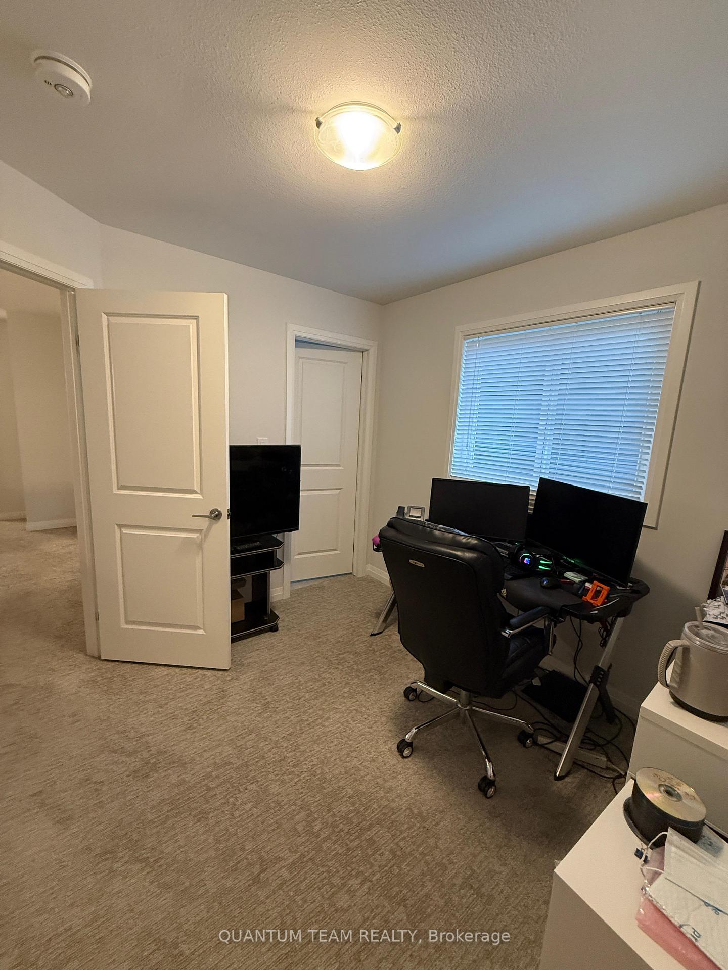 Photo 10 of Unit upper, 9345 White Oak Avenue, Niagara Falls, Lyons Creek — HOMEH