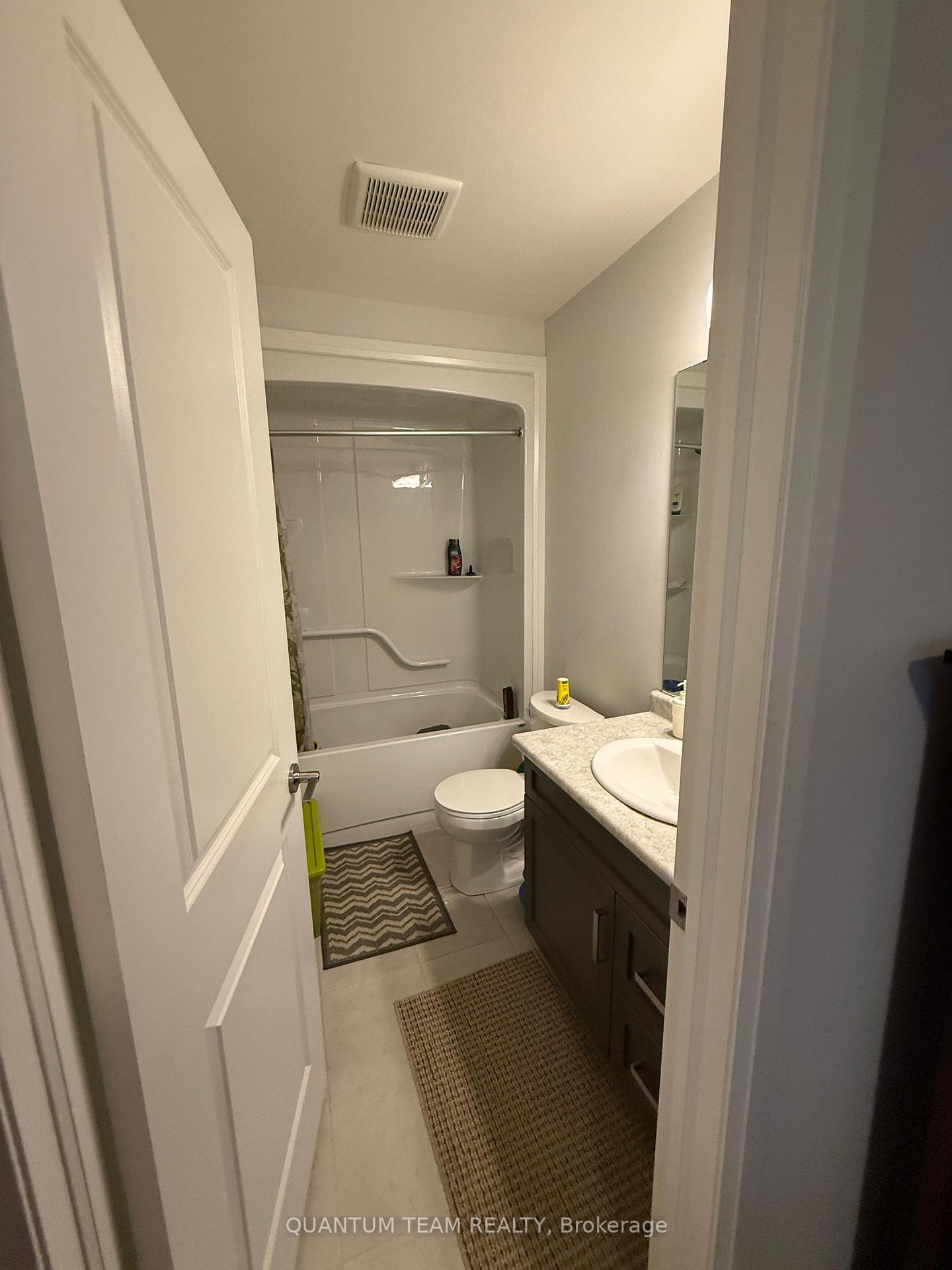 Photo 11 of Unit upper, 9345 White Oak Avenue, Niagara Falls, Lyons Creek — HOMEH