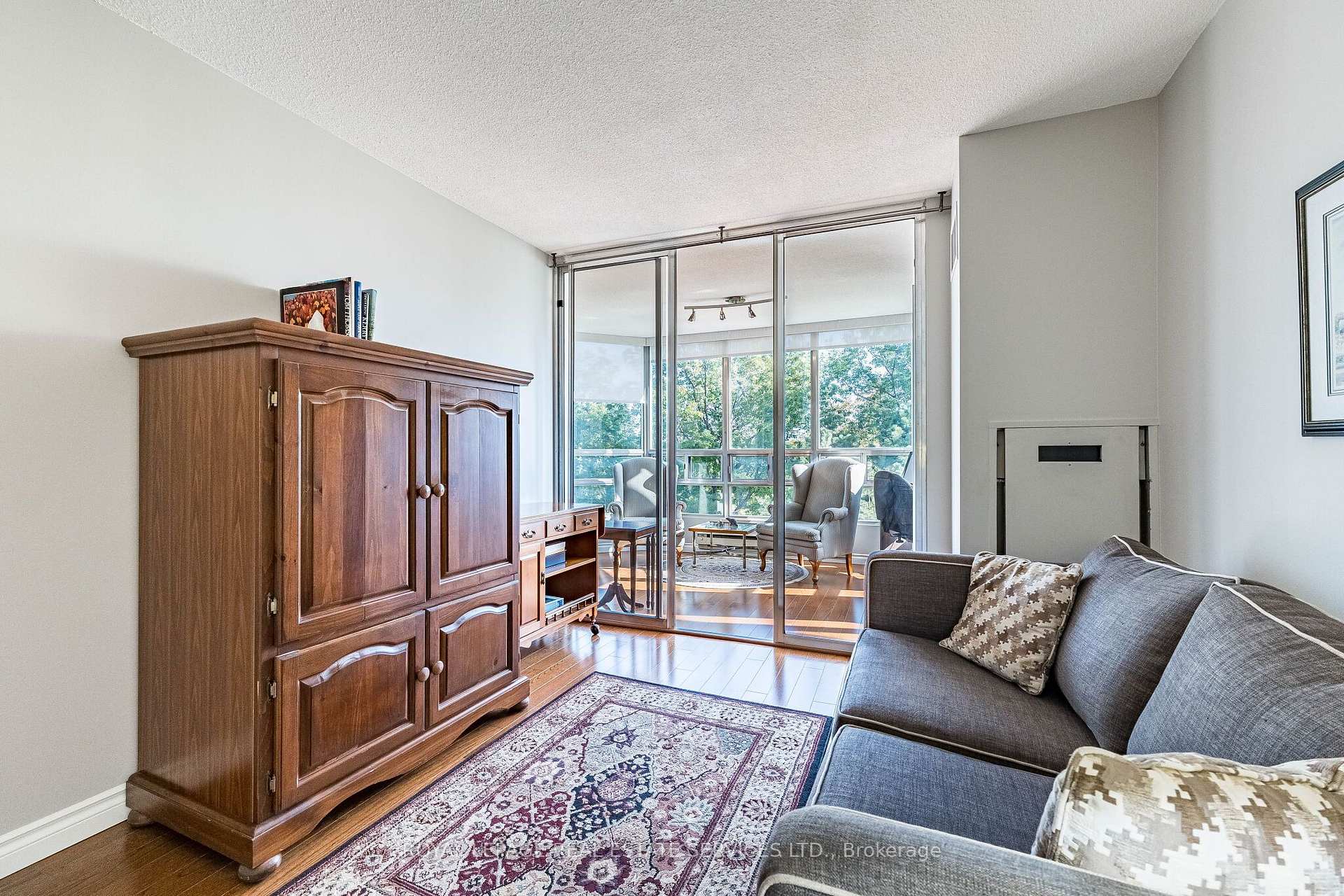 Photo 22 of Unit 402, 310 Mill Street S, Brampton, Brampton South — HOMEH