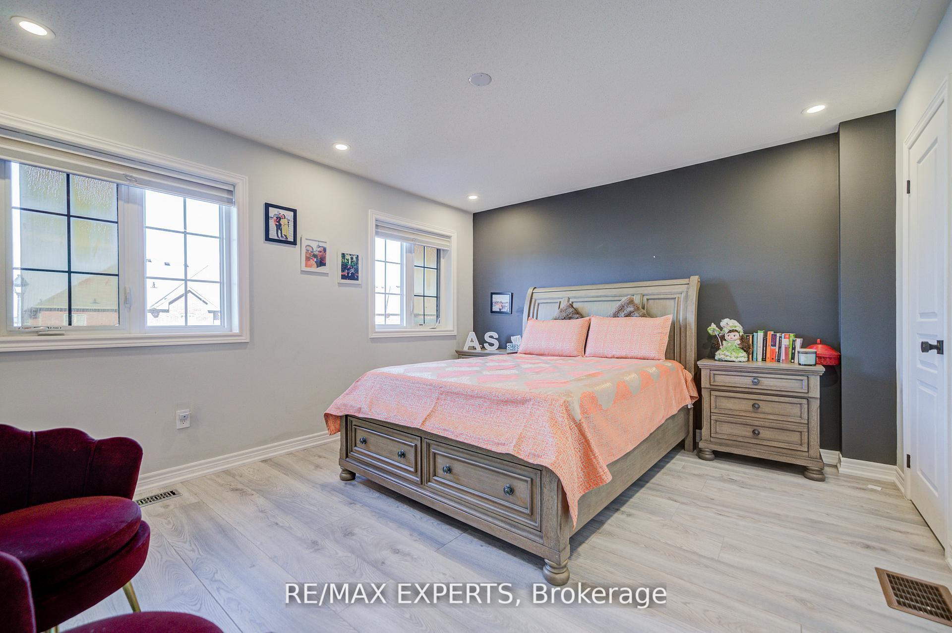 Photo 25 of 32 Walter Proctor Road, East Gwillimbury, Sharon — HOMEH