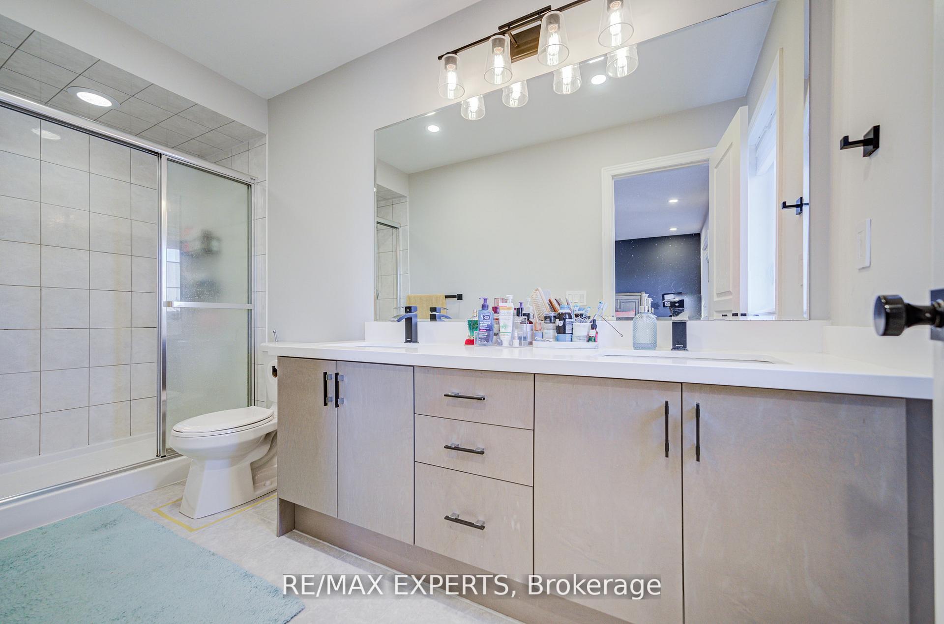 Photo 29 of 32 Walter Proctor Road, East Gwillimbury, Sharon — HOMEH