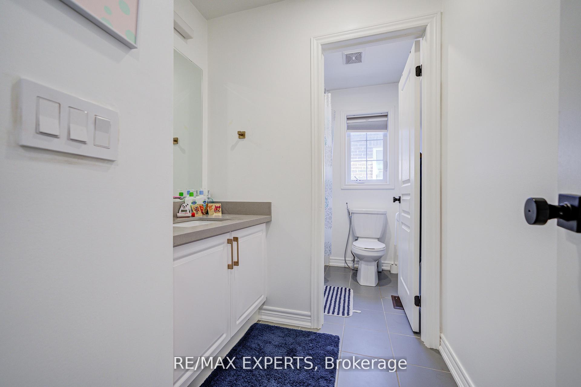 Photo 31 of 32 Walter Proctor Road, East Gwillimbury, Sharon — HOMEH