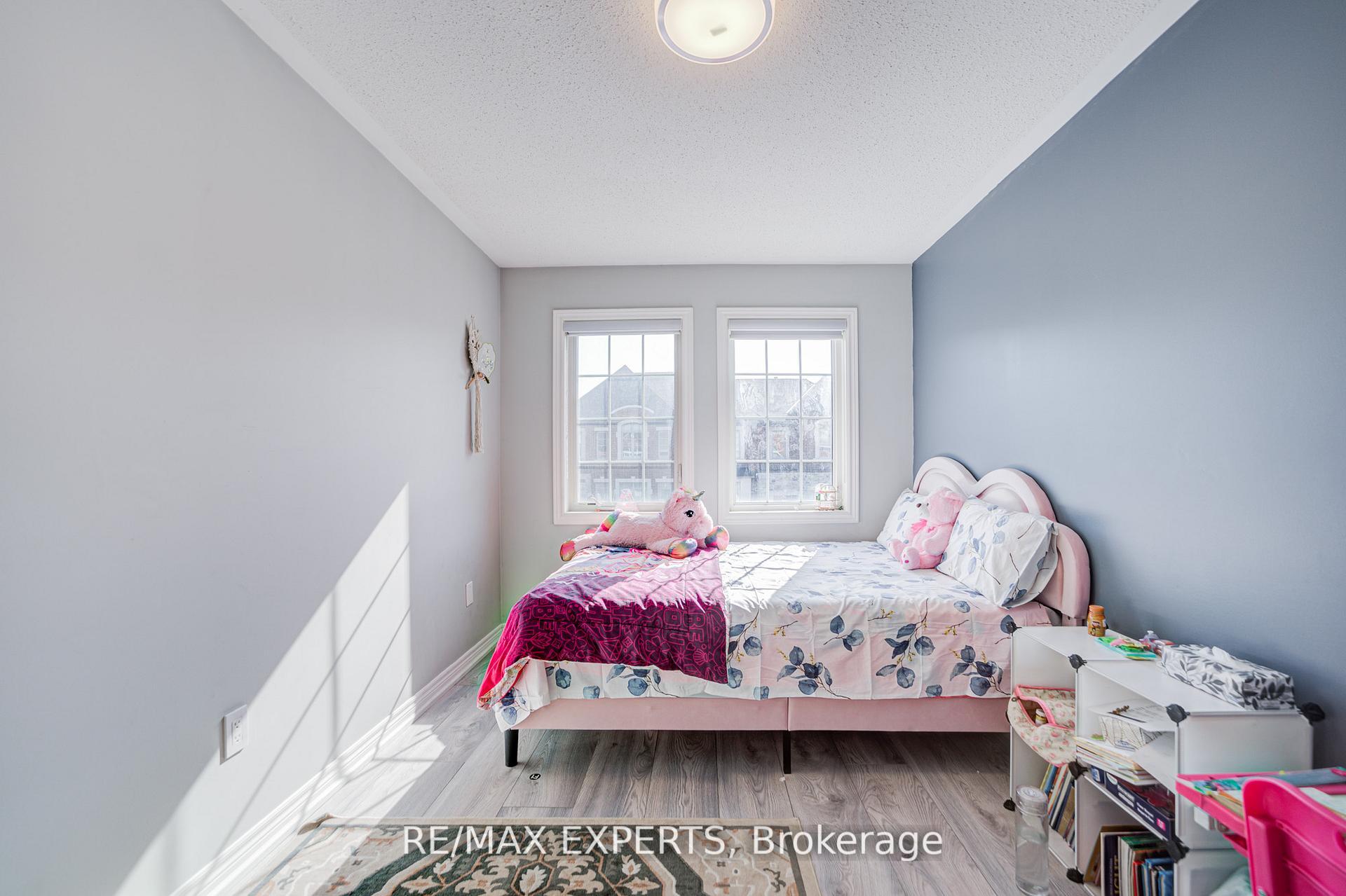 Photo 34 of 32 Walter Proctor Road, East Gwillimbury, Sharon — HOMEH