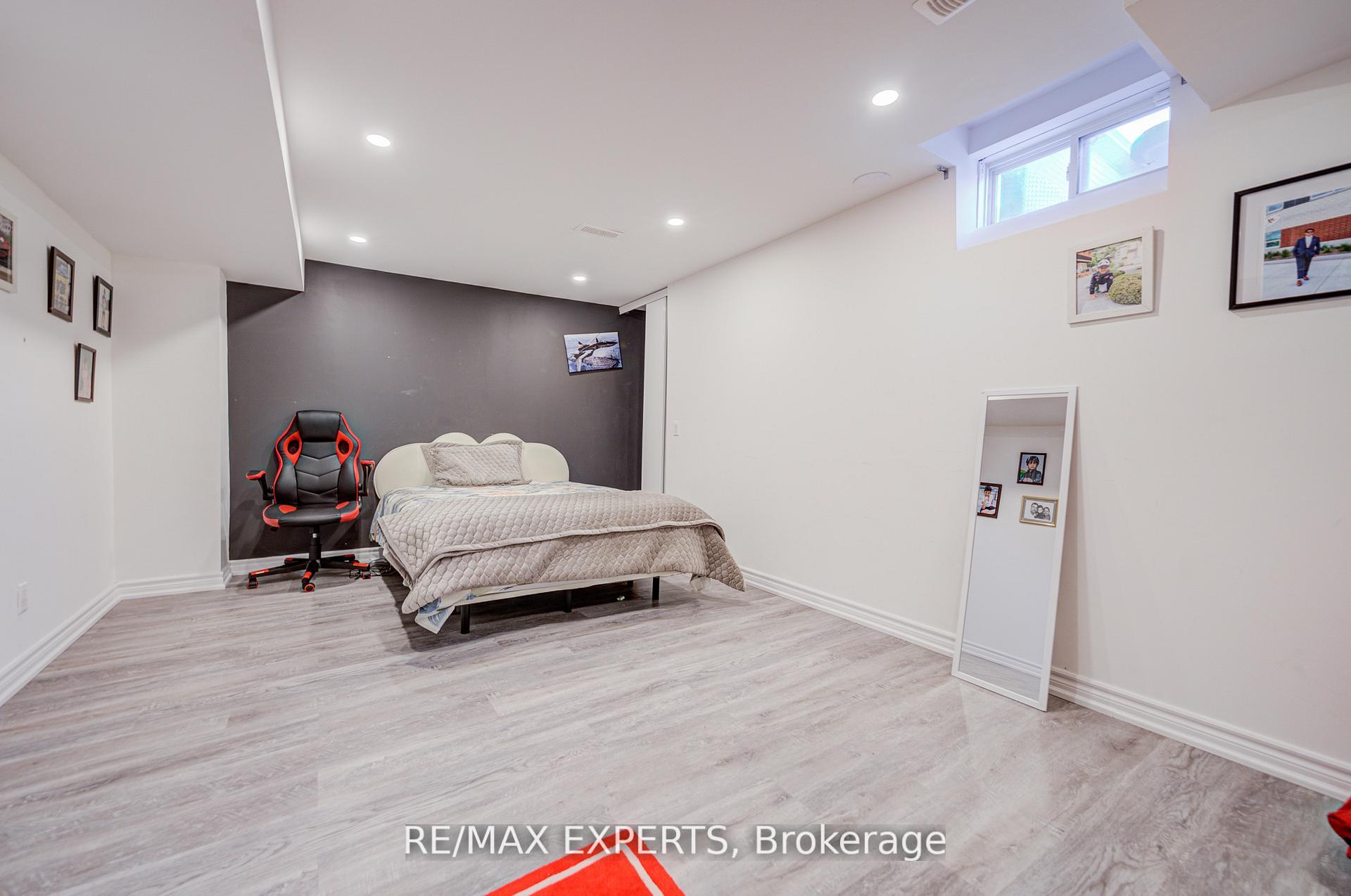 Photo 45 of 32 Walter Proctor Road, East Gwillimbury, Sharon — HOMEH