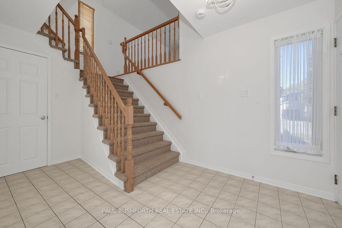 Photo 3 of 1644 Toulouse Crescent, Ottawa, Orleans/Sunridge — HOMEH