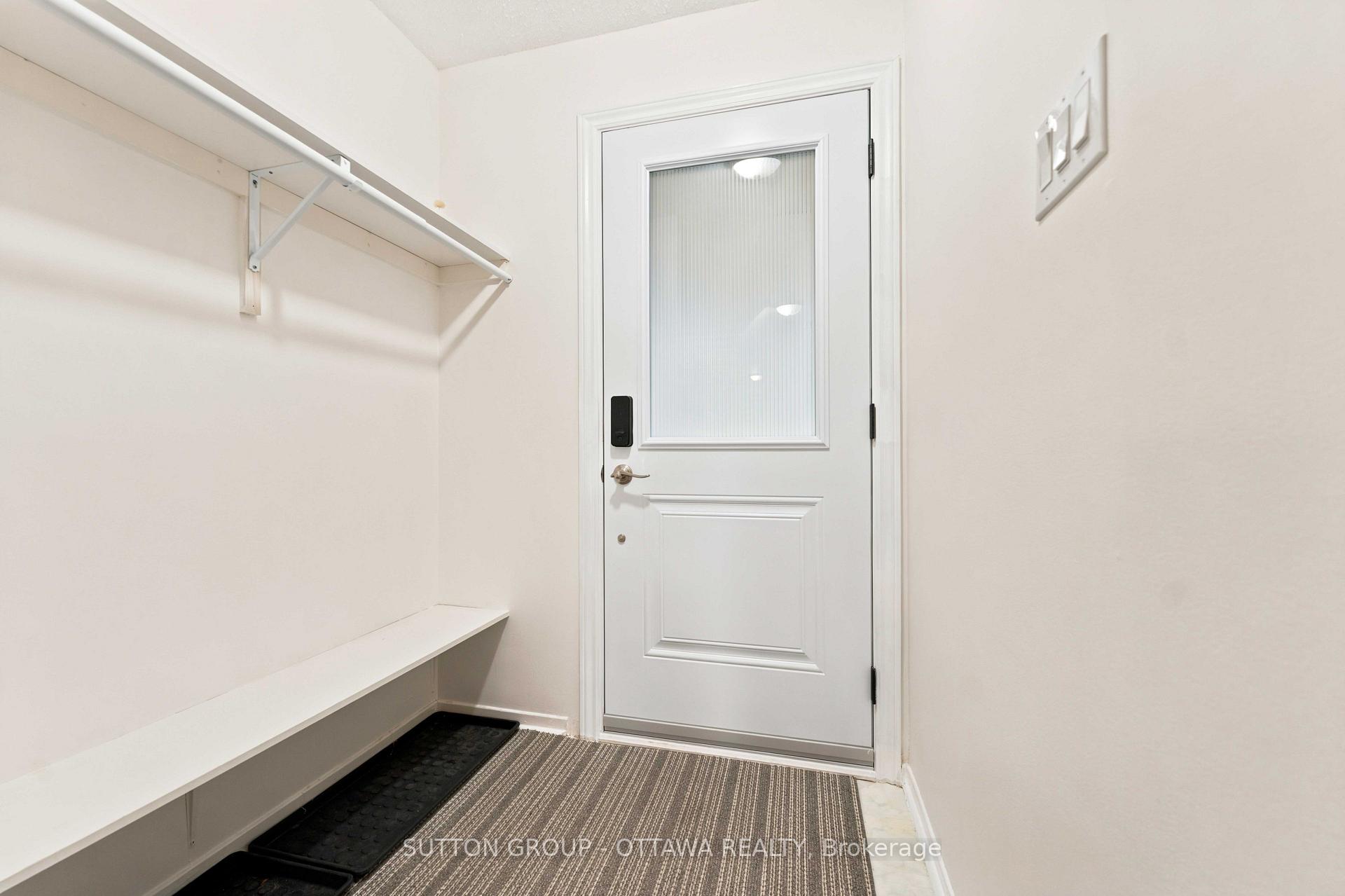 Photo 3 of 66 Fieldgate Drive, Ottawa, Barrhaven - Knollsbrook — HOMEH