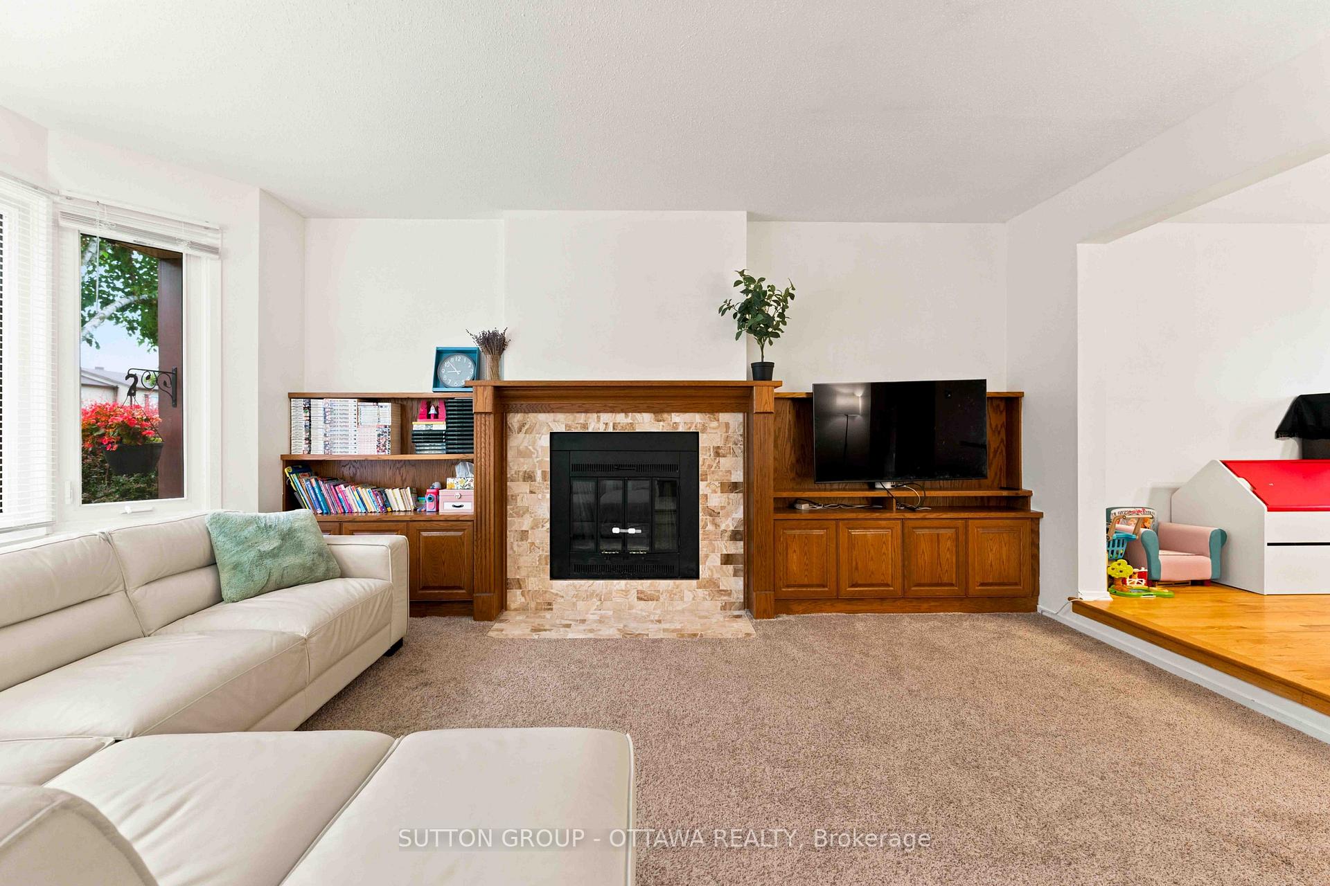 Photo 6 of 66 Fieldgate Drive, Ottawa, Barrhaven - Knollsbrook — HOMEH