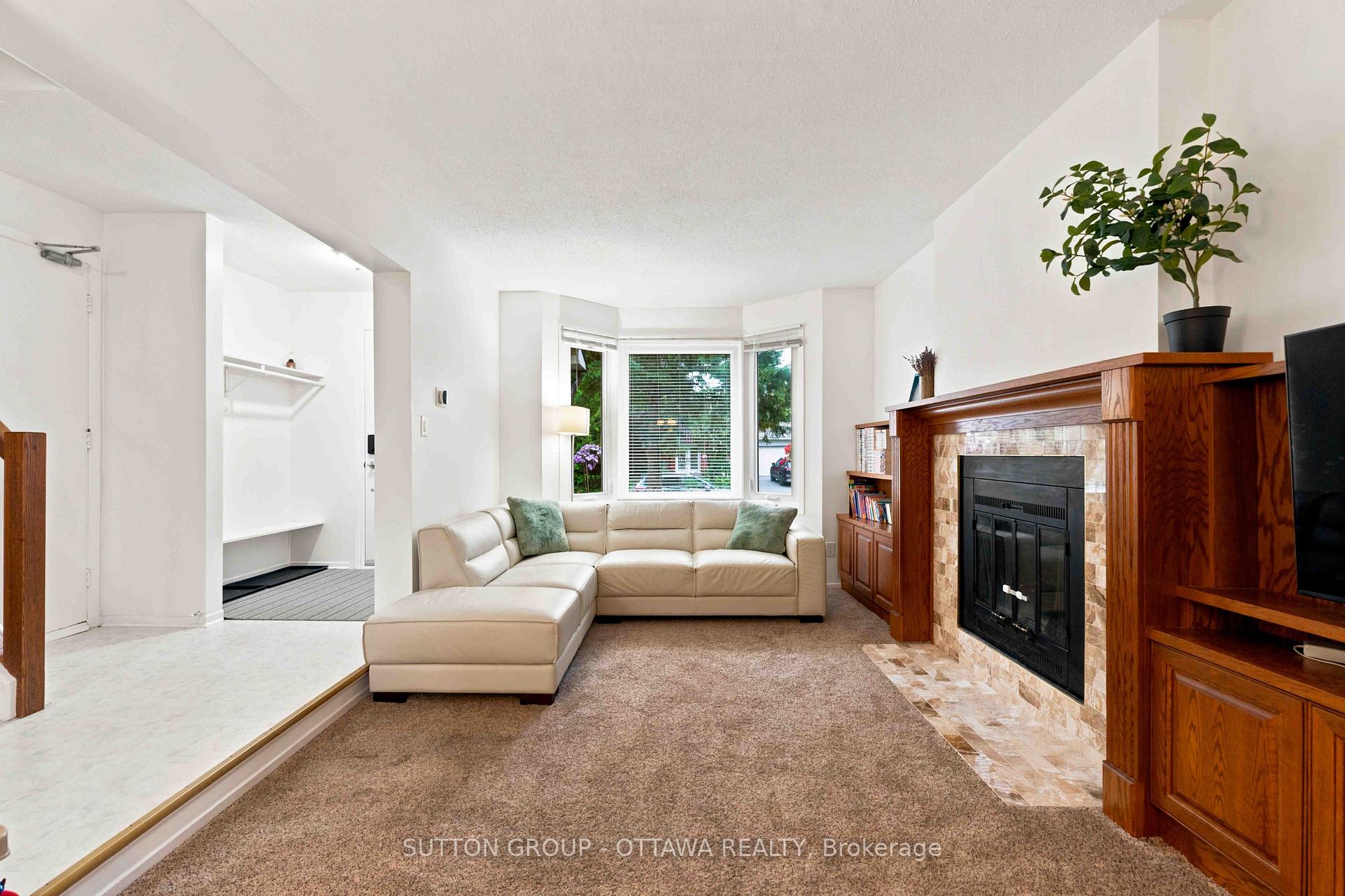 Photo 8 of 66 Fieldgate Drive, Ottawa, Barrhaven - Knollsbrook — HOMEH