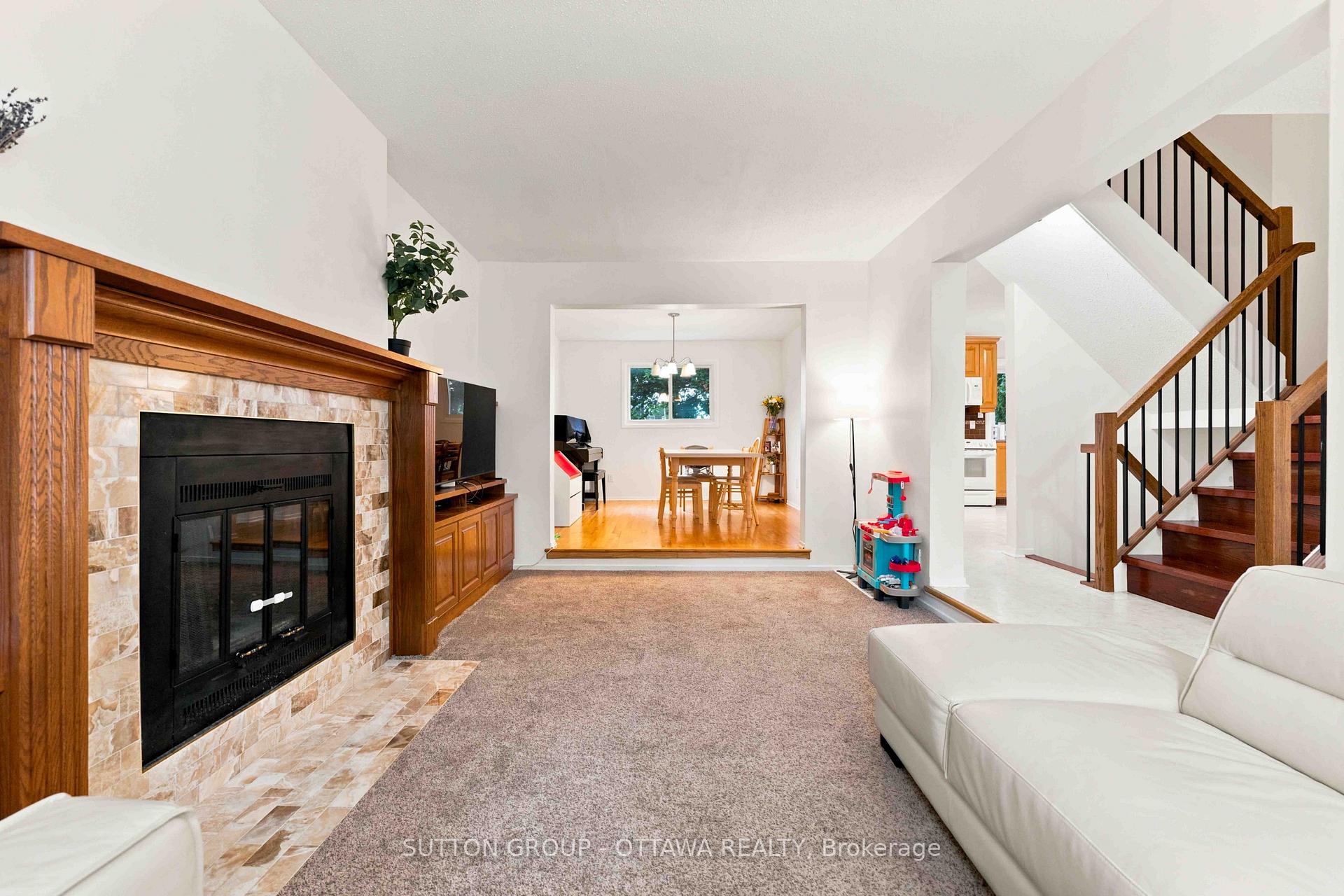 Photo 11 of 66 Fieldgate Drive, Ottawa, Barrhaven - Knollsbrook — HOMEH