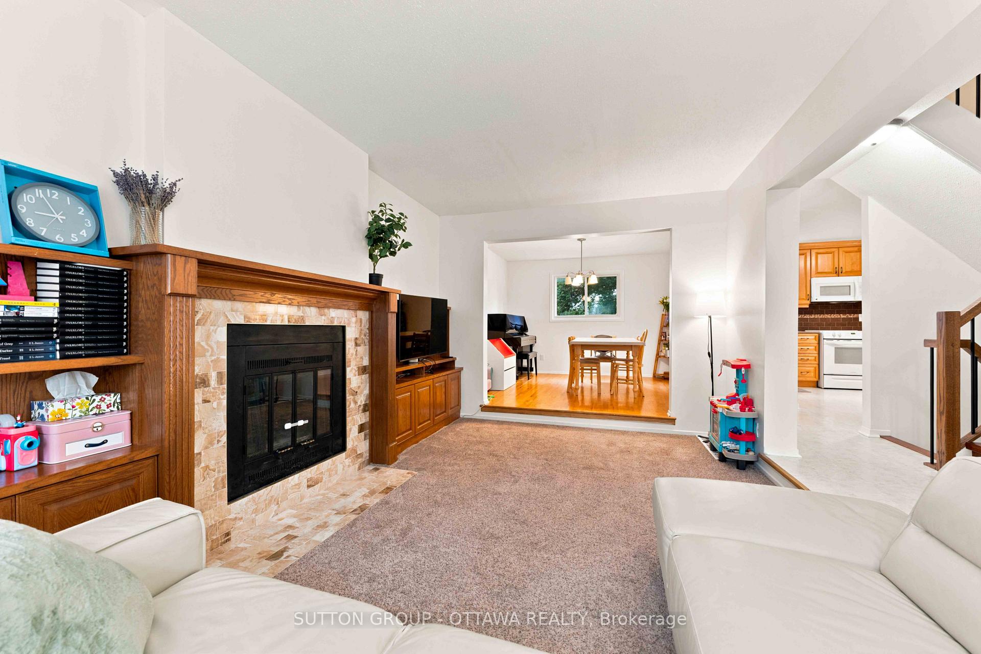 Photo 12 of 66 Fieldgate Drive, Ottawa, Barrhaven - Knollsbrook — HOMEH