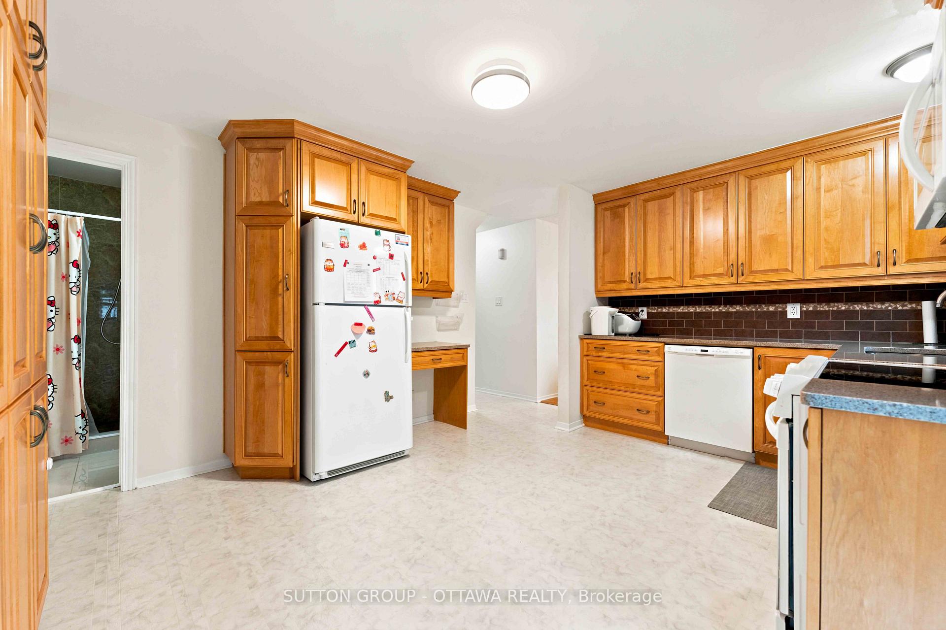 Photo 20 of 66 Fieldgate Drive, Ottawa, Barrhaven - Knollsbrook — HOMEH
