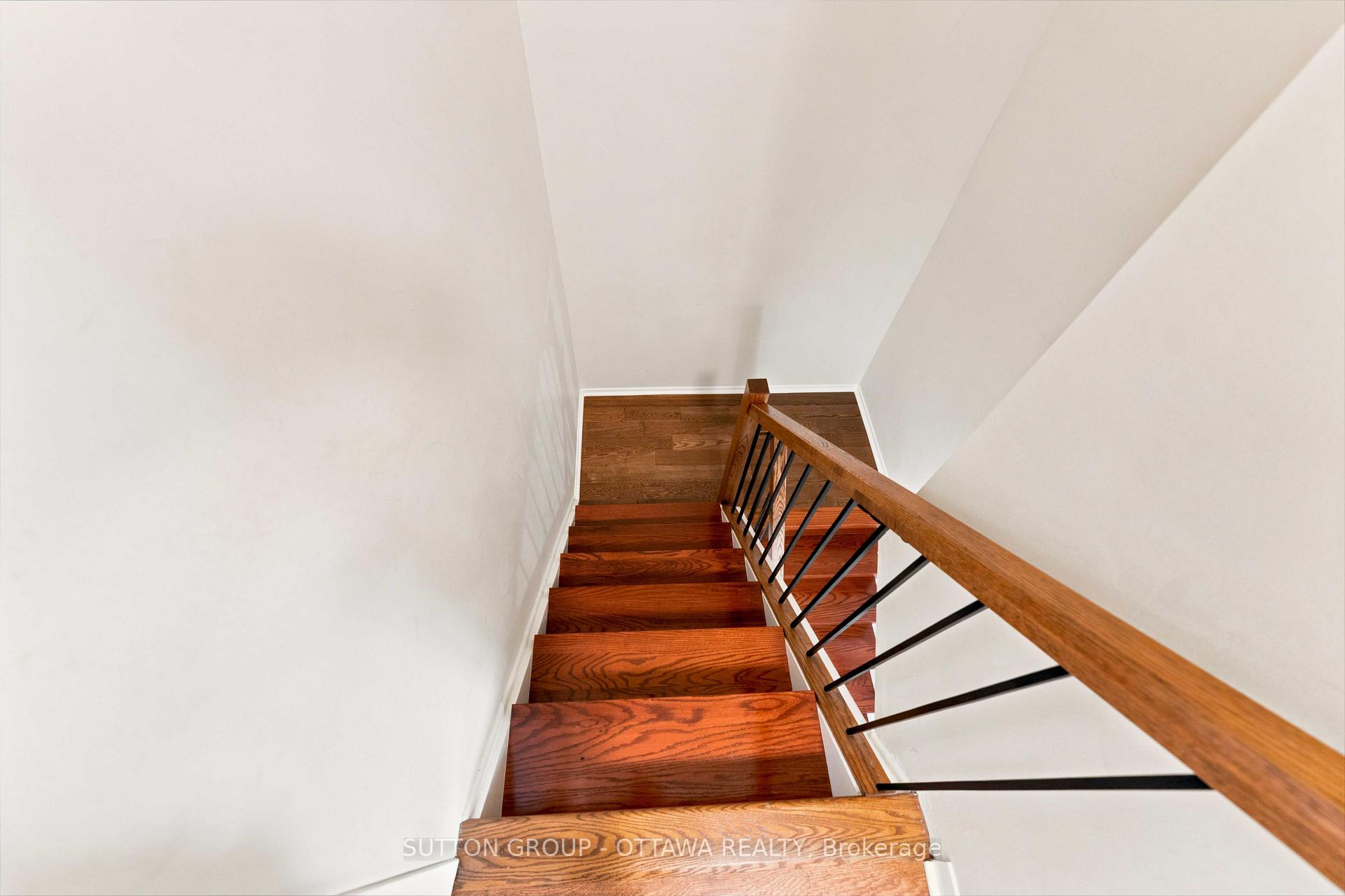 Photo 25 of 66 Fieldgate Drive, Ottawa, Barrhaven - Knollsbrook — HOMEH