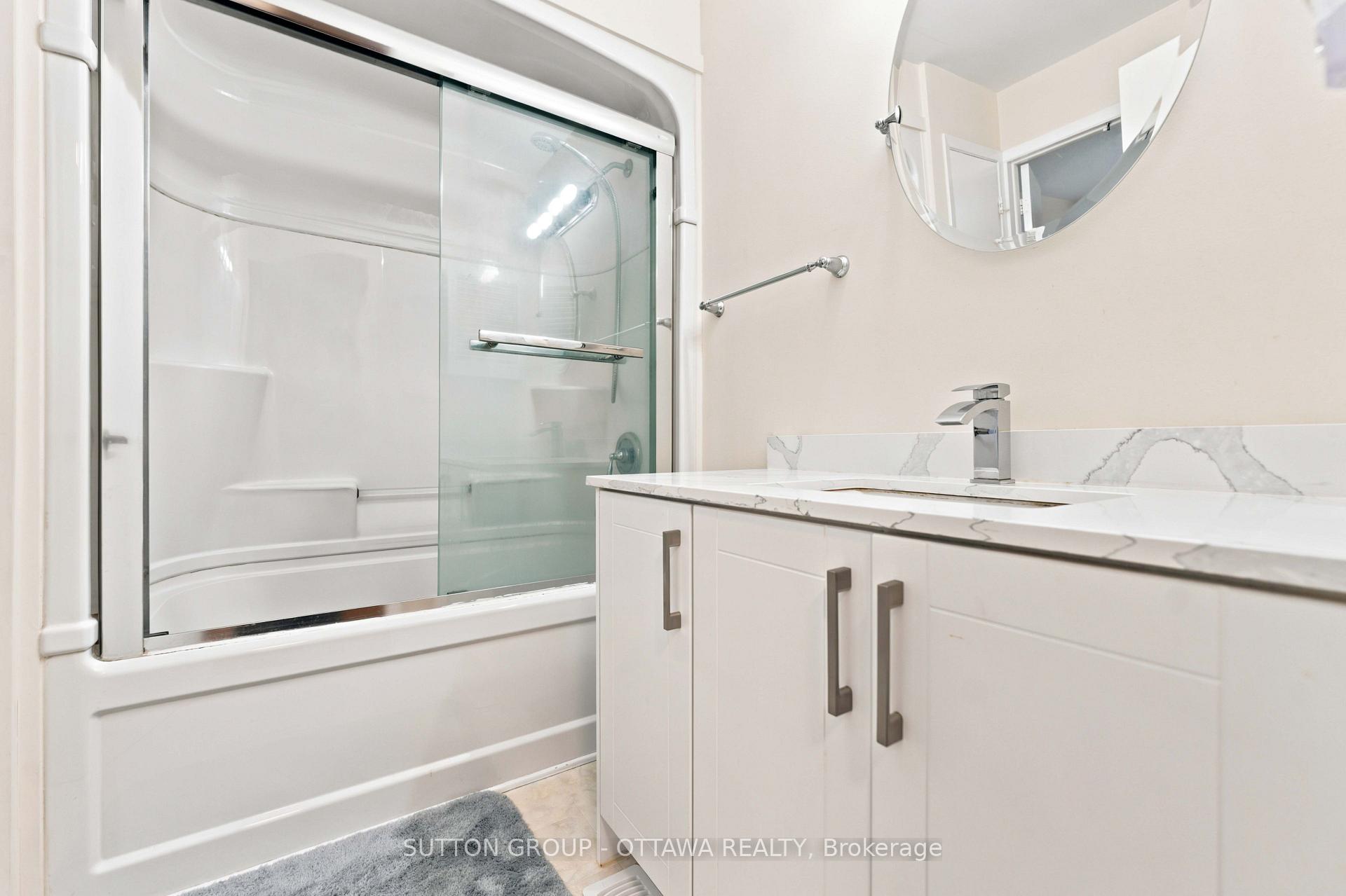 Photo 33 of 66 Fieldgate Drive, Ottawa, Barrhaven - Knollsbrook — HOMEH