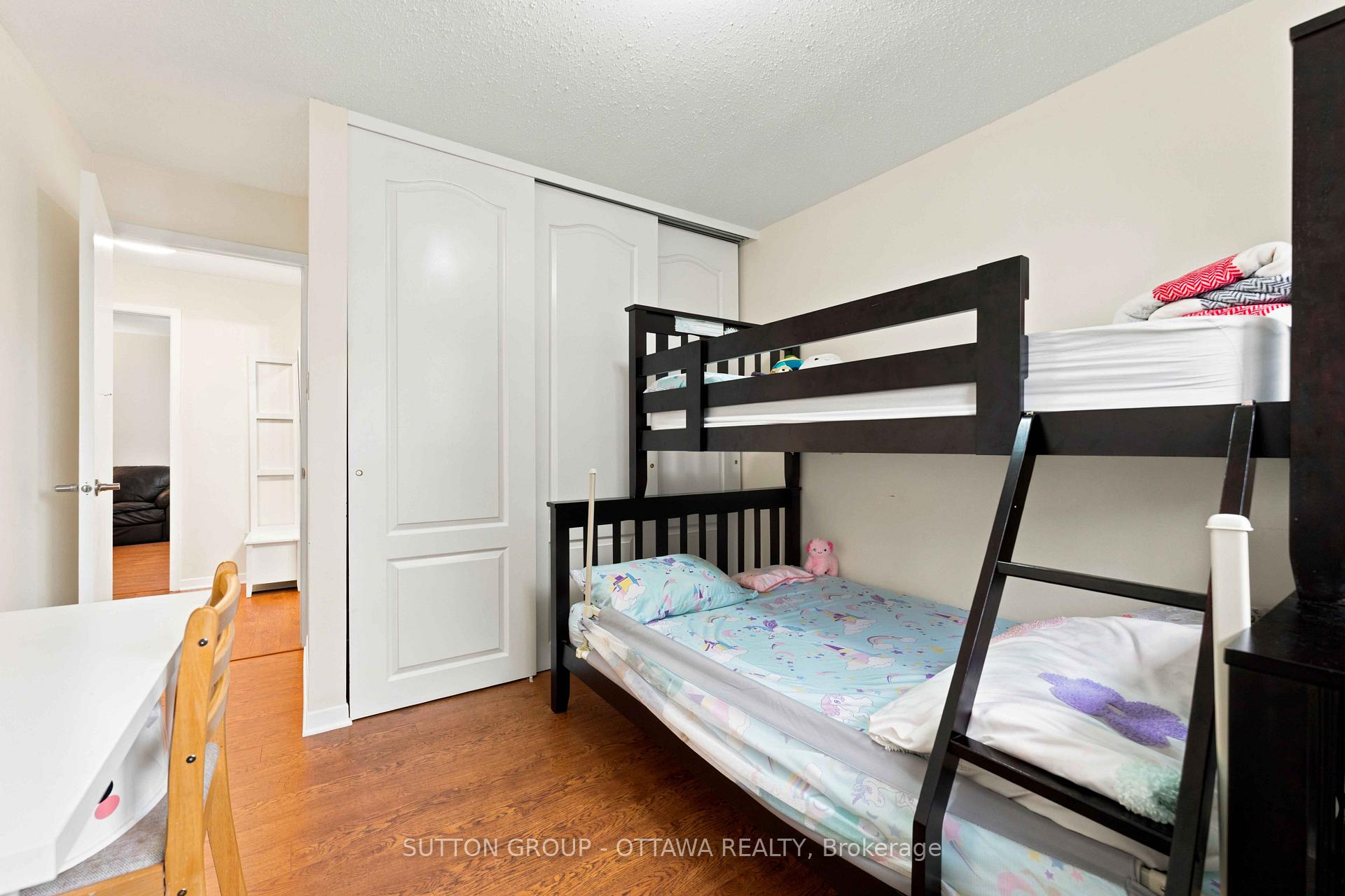 Photo 37 of 66 Fieldgate Drive, Ottawa, Barrhaven - Knollsbrook — HOMEH