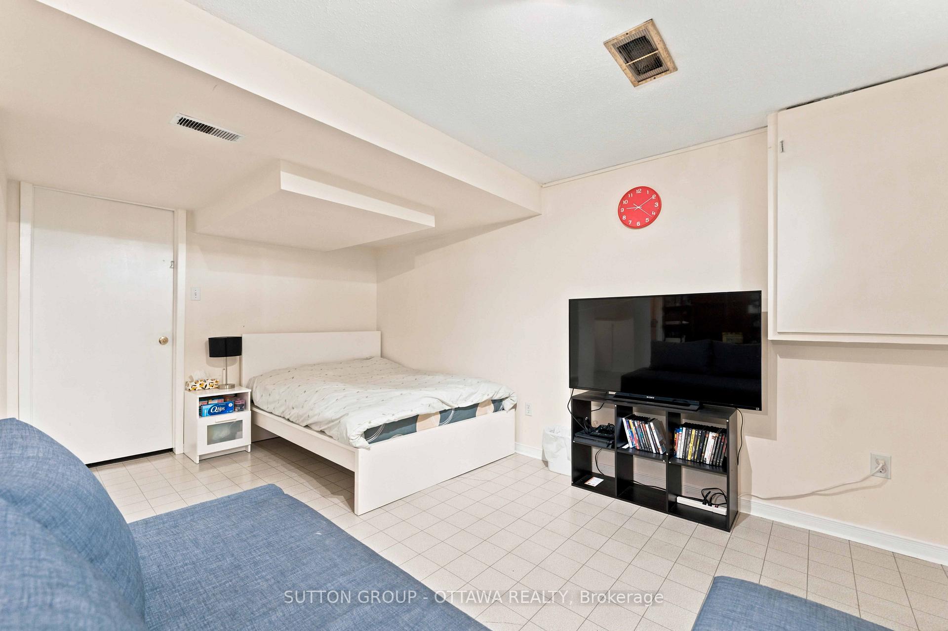 Photo 43 of 66 Fieldgate Drive, Ottawa, Barrhaven - Knollsbrook — HOMEH
