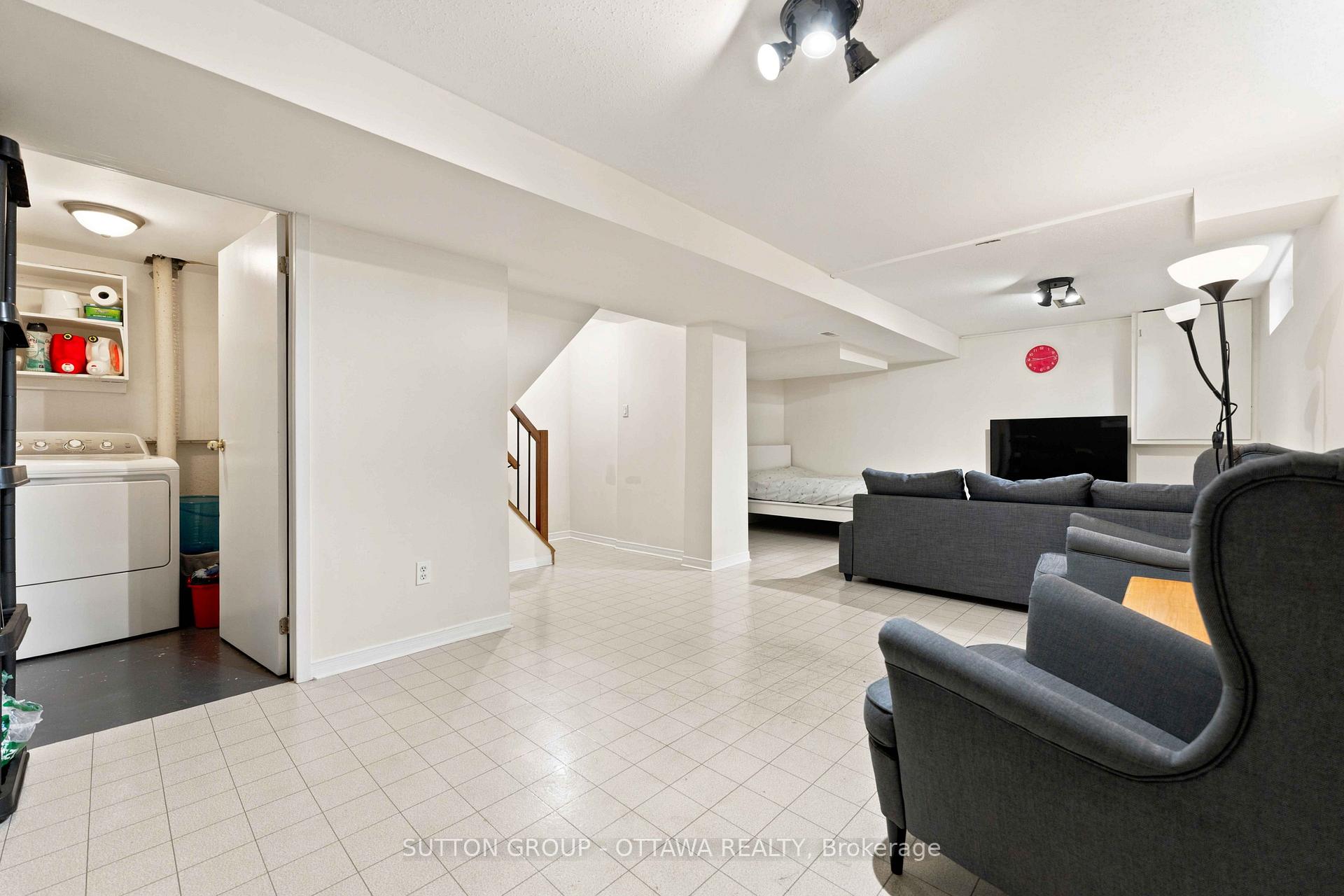 Photo 45 of 66 Fieldgate Drive, Ottawa, Barrhaven - Knollsbrook — HOMEH