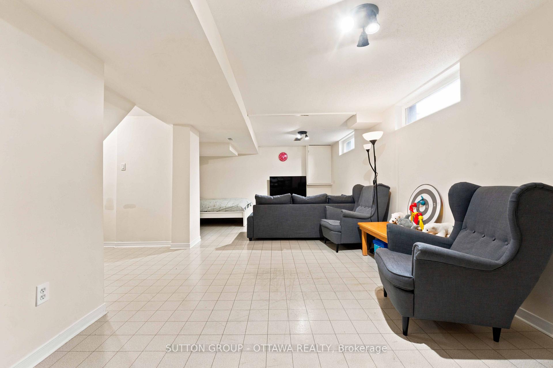 Photo 46 of 66 Fieldgate Drive, Ottawa, Barrhaven - Knollsbrook — HOMEH