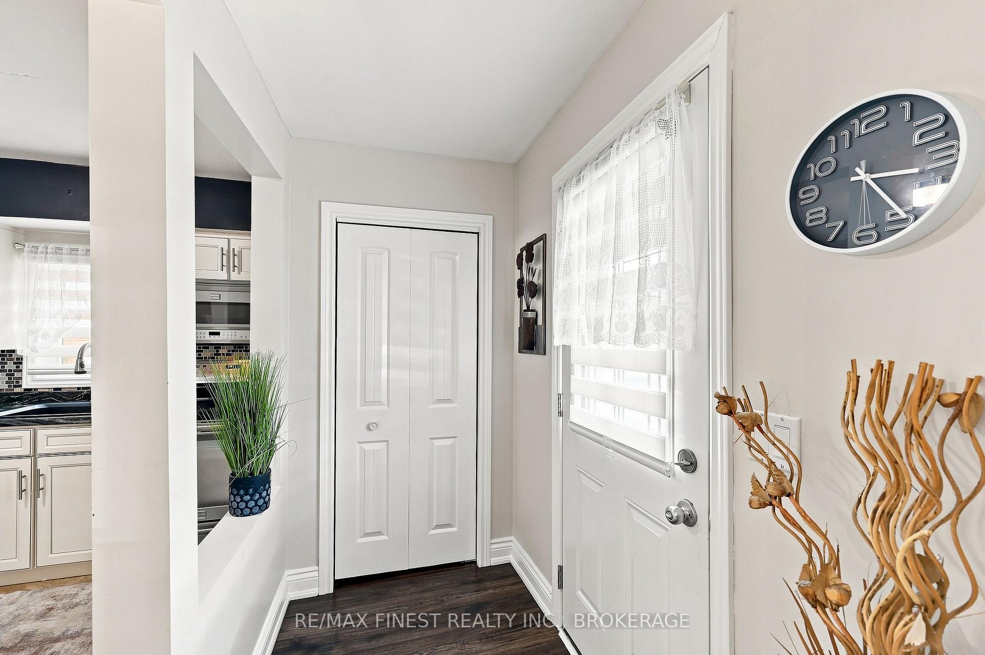 Photo 6 of 581 Division Street, Kingston, East of Sir John A. Blvd — HOMEH