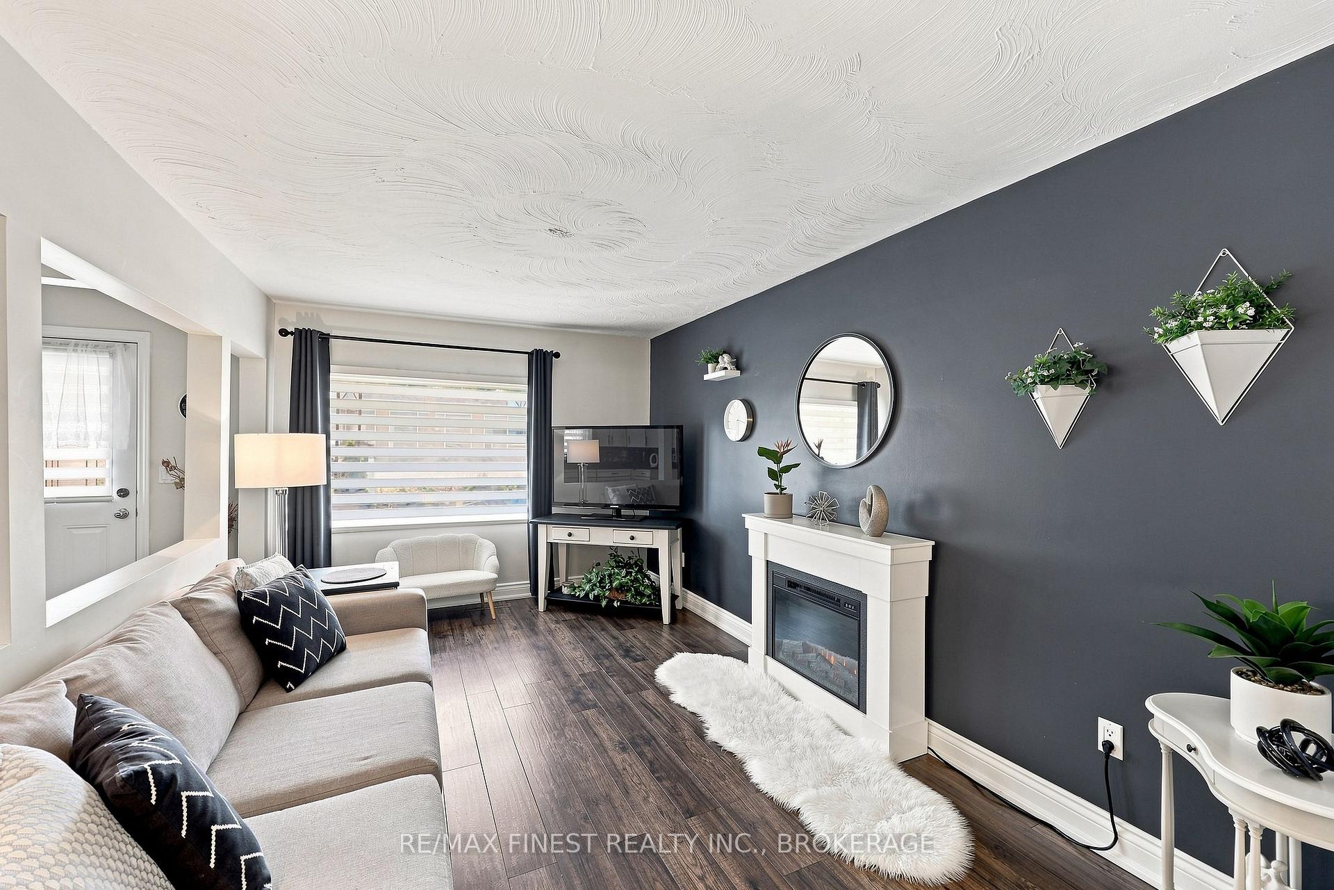Photo 12 of 581 Division Street, Kingston, East of Sir John A. Blvd — HOMEH