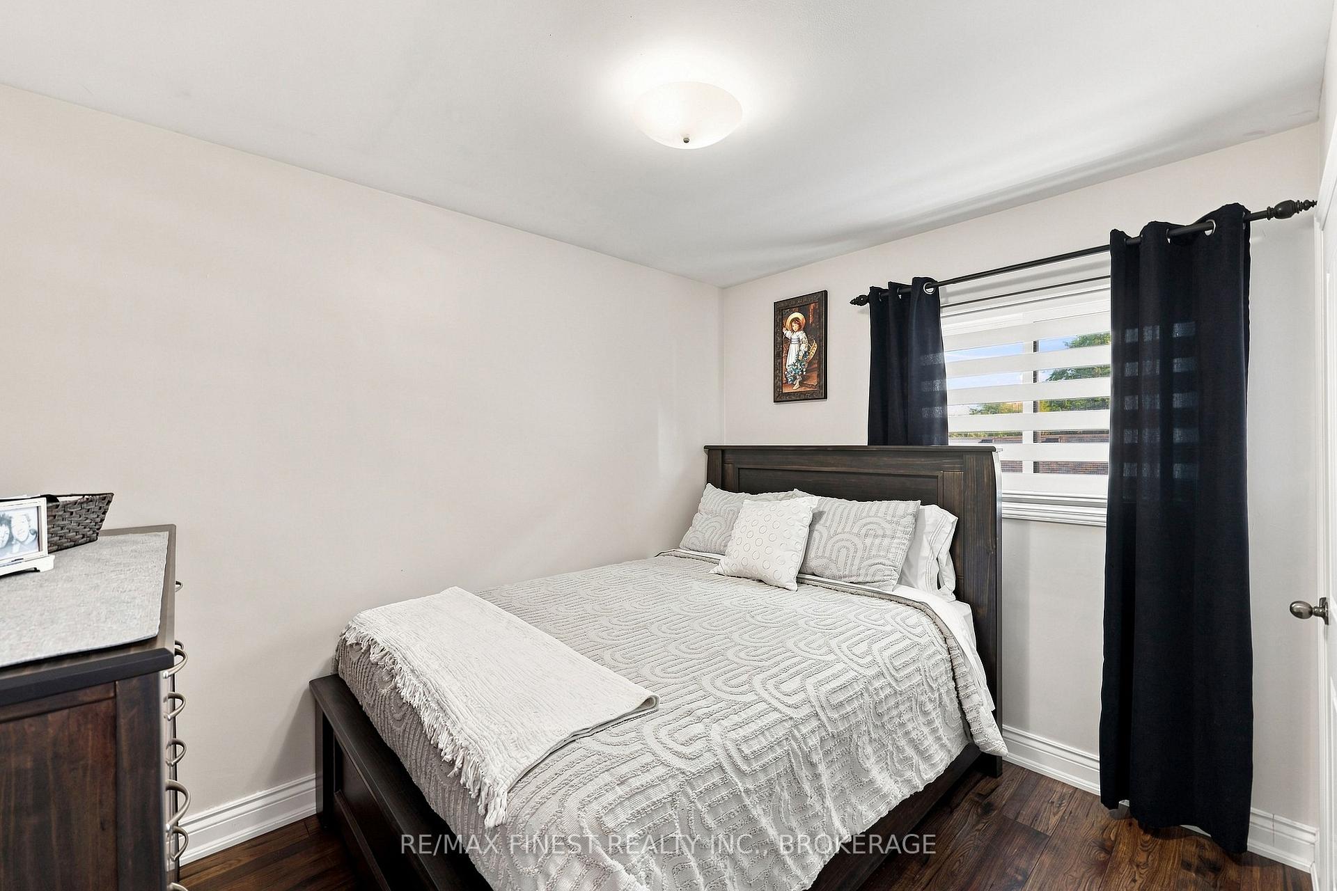 Photo 22 of 581 Division Street, Kingston, East of Sir John A. Blvd — HOMEH