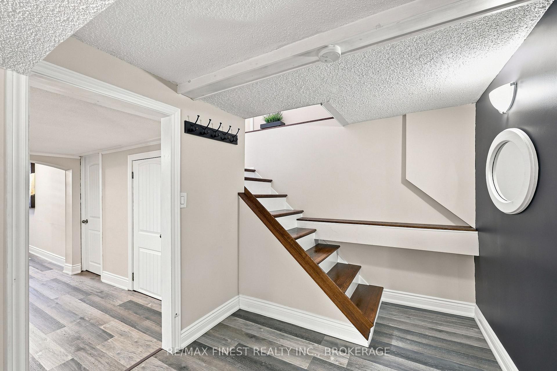 Photo 25 of 581 Division Street, Kingston, East of Sir John A. Blvd — HOMEH