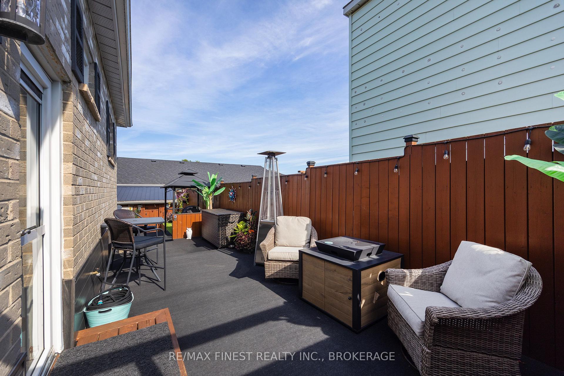 Photo 34 of 581 Division Street, Kingston, East of Sir John A. Blvd — HOMEH