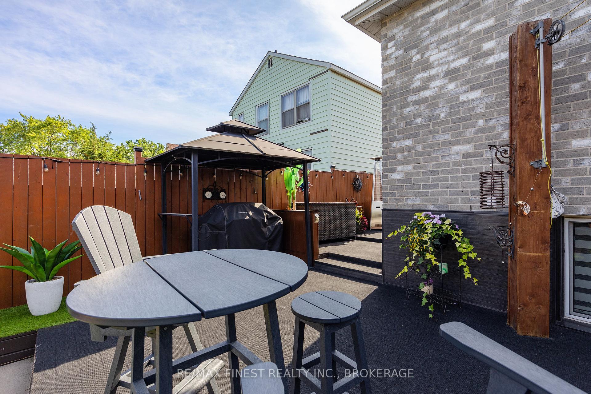 Photo 38 of 581 Division Street, Kingston, East of Sir John A. Blvd — HOMEH