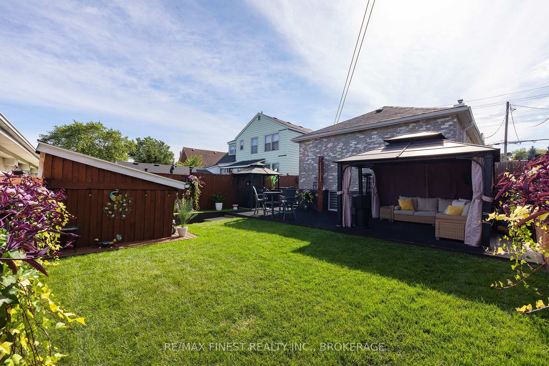 Photo 46 of 581 Division Street, Kingston, East of Sir John A. Blvd — HOMEH
