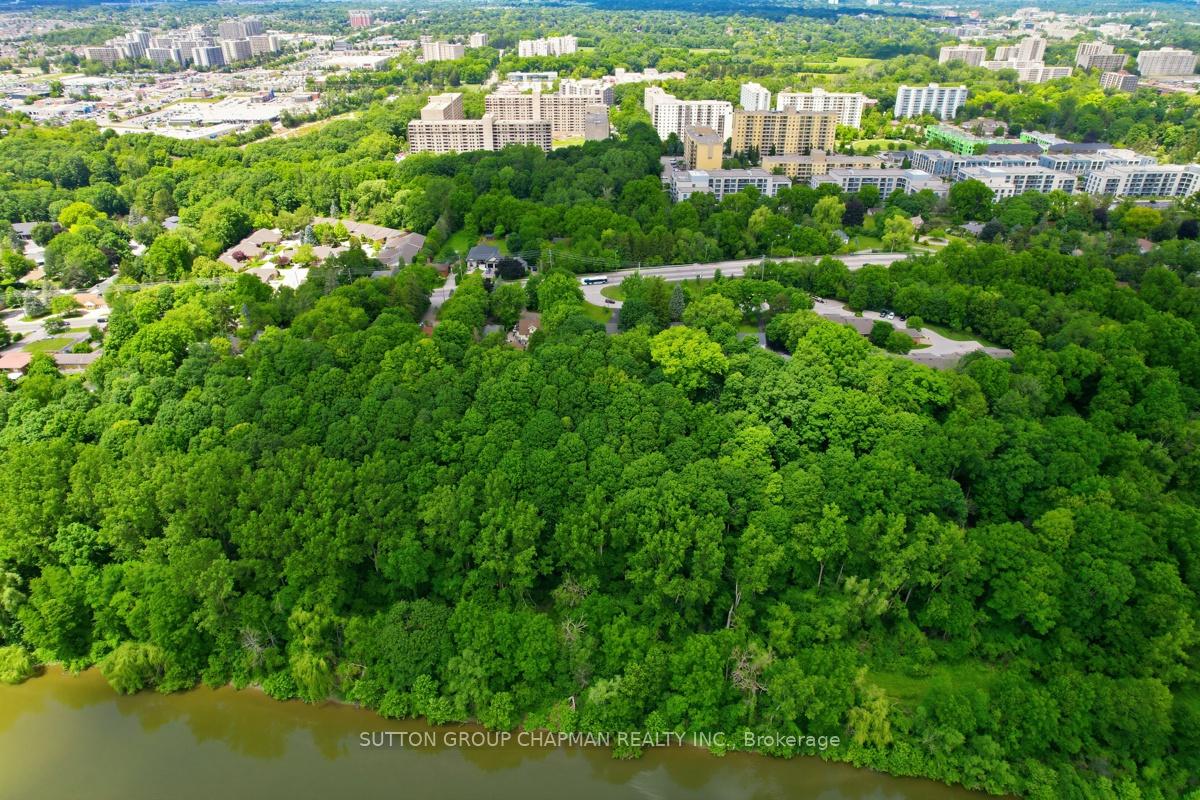 Photo 48 of 408 Old Riverside Drive, London, North N — HOMEH