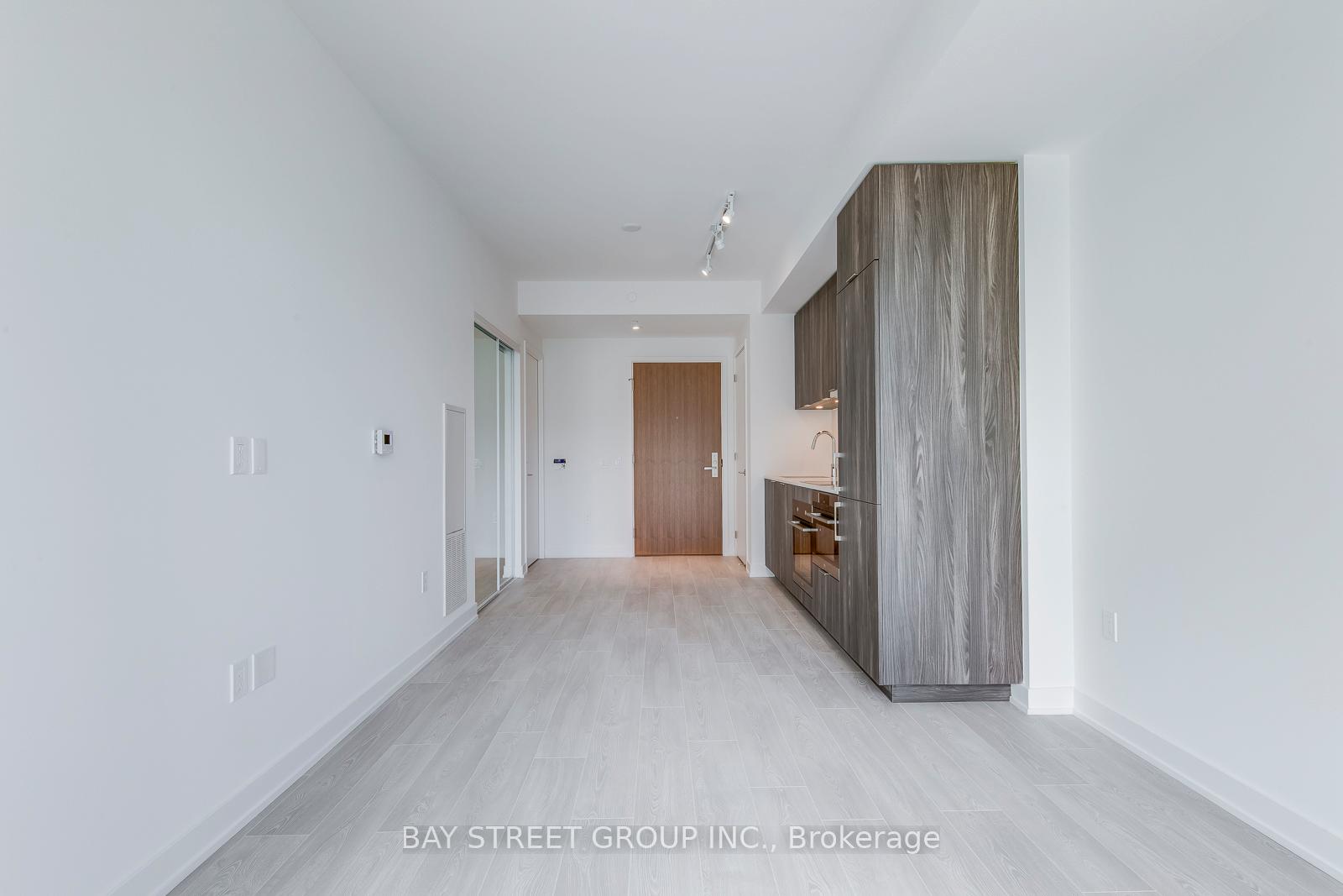 Photo 5 of Unit 624, 15 Queens Quay E, Toronto, Waterfront Communities — HOMEH