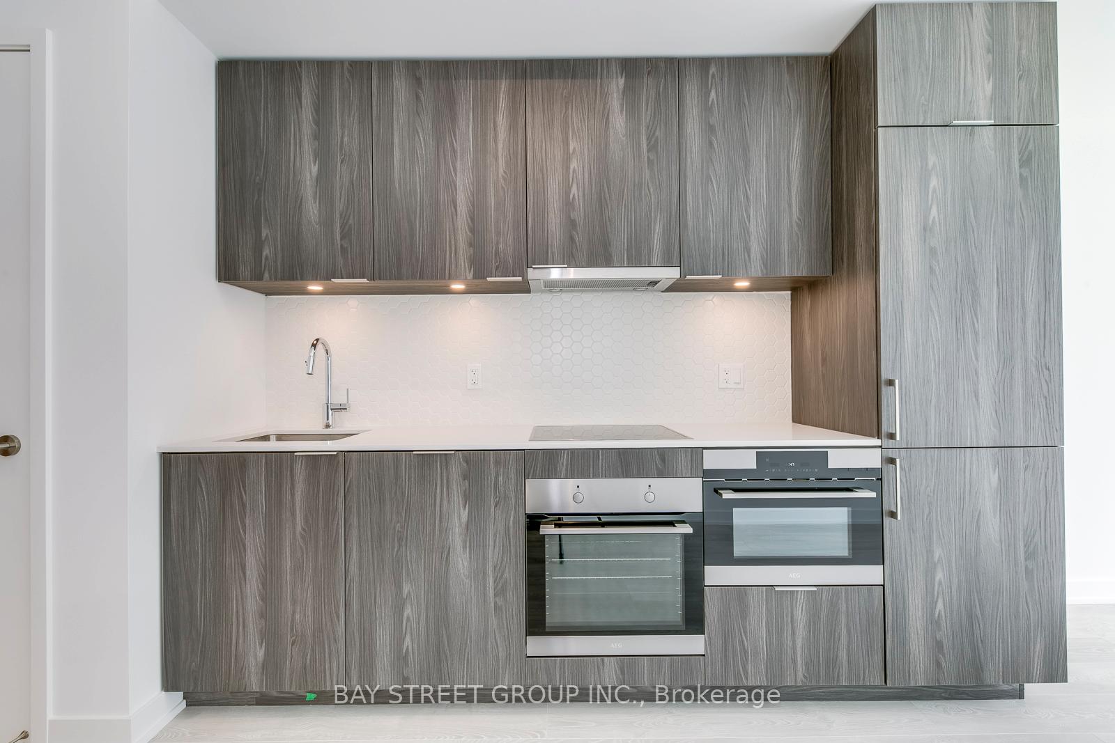 Photo 8 of Unit 624, 15 Queens Quay E, Toronto, Waterfront Communities — HOMEH