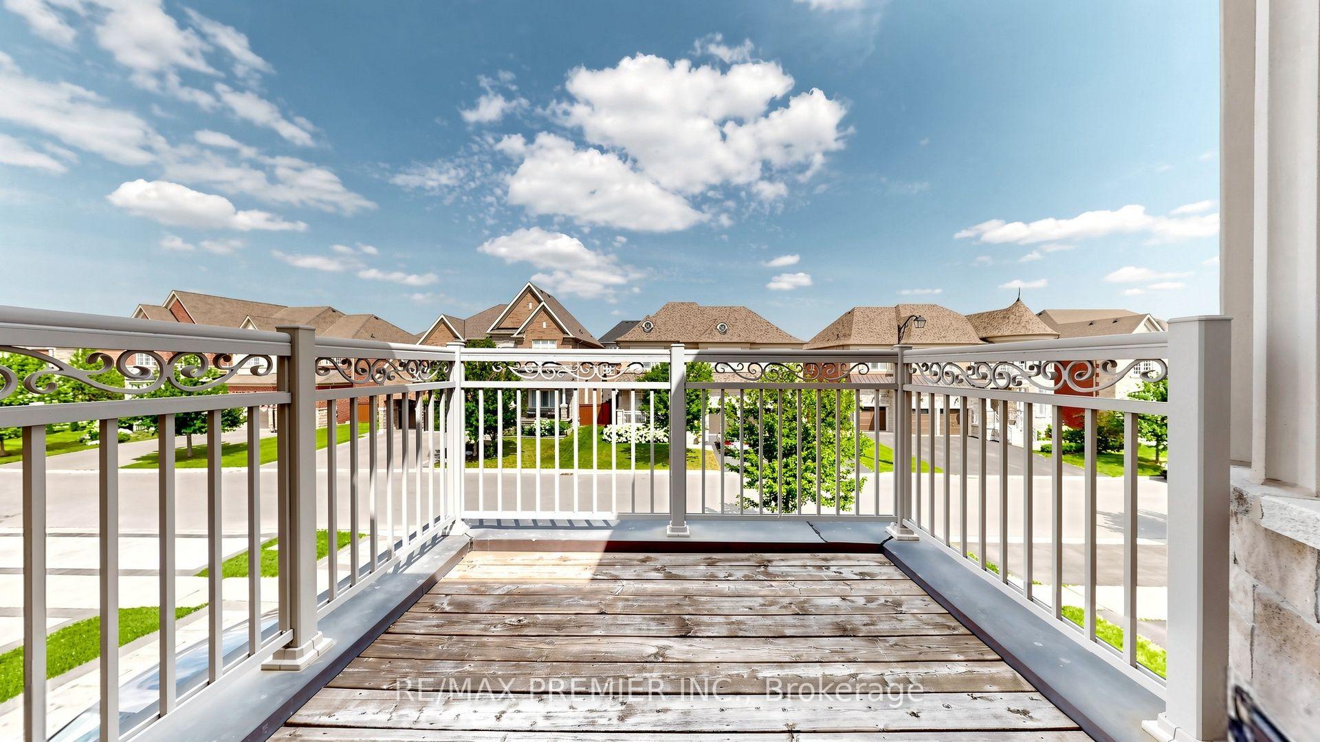 Photo 44 of 12 Paradise Valley Trail, King, Nobleton — HOMEH