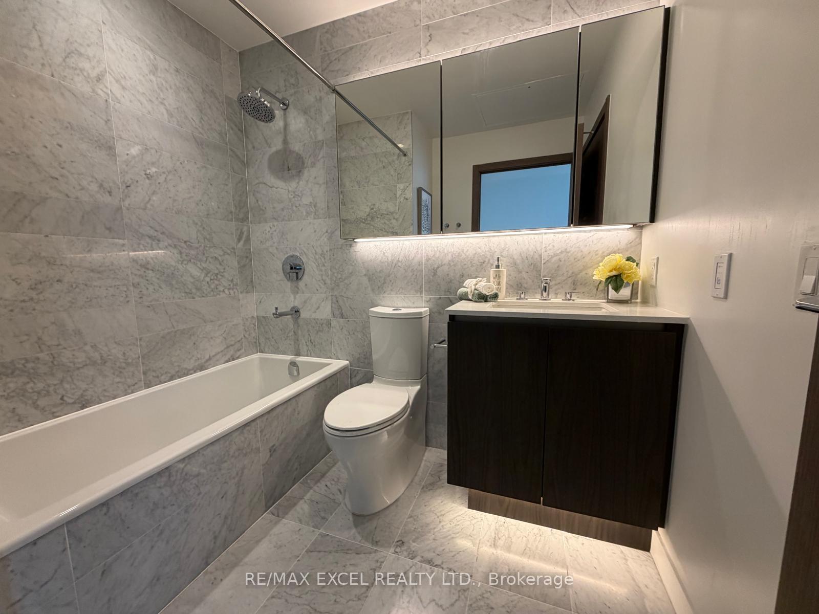 Photo 11 of Unit 4606, 17 Bathurst Street, Toronto, Waterfront Communities — HOMEH