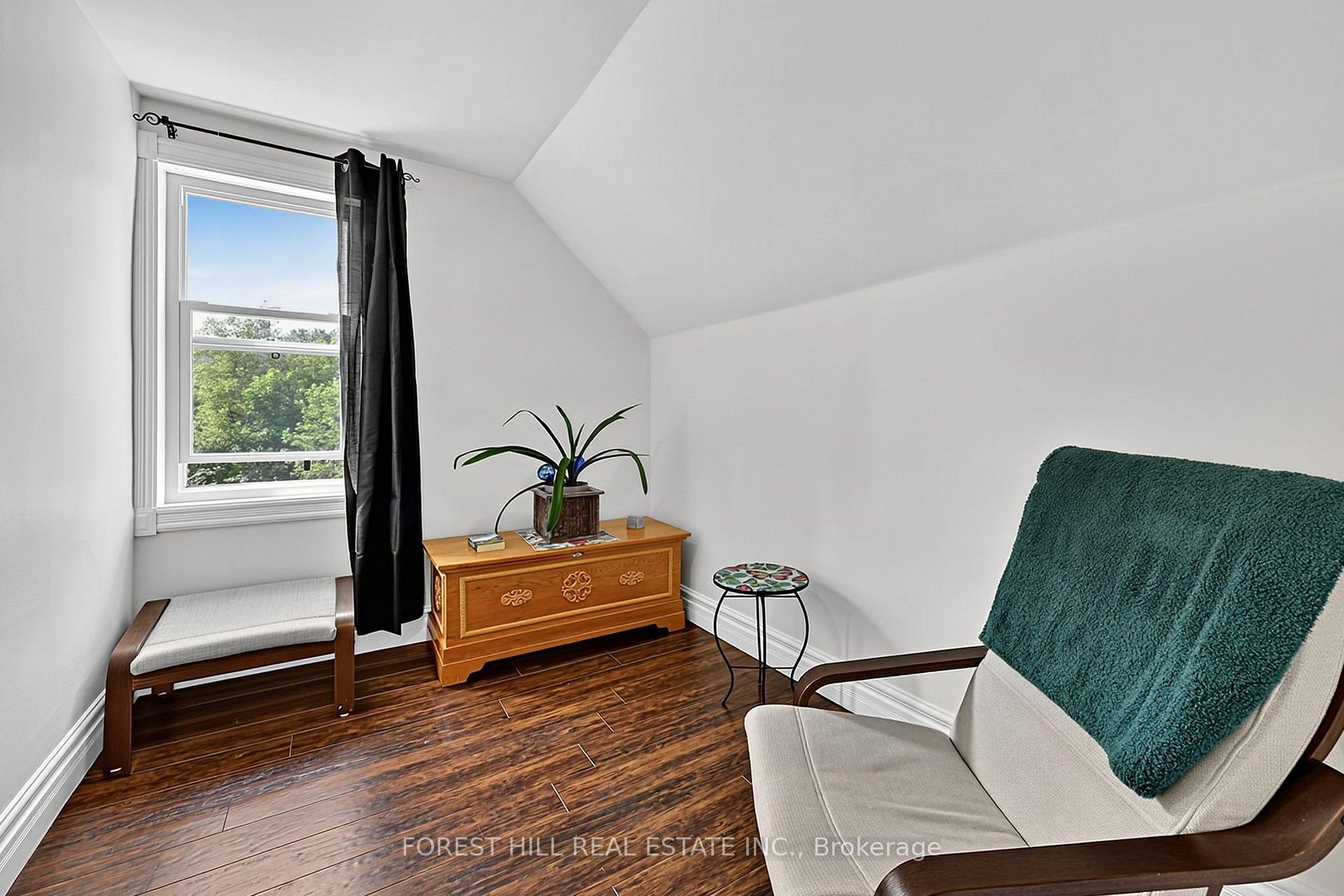 Photo 20 of 210 Centennial Drive, Midland — HOMEH