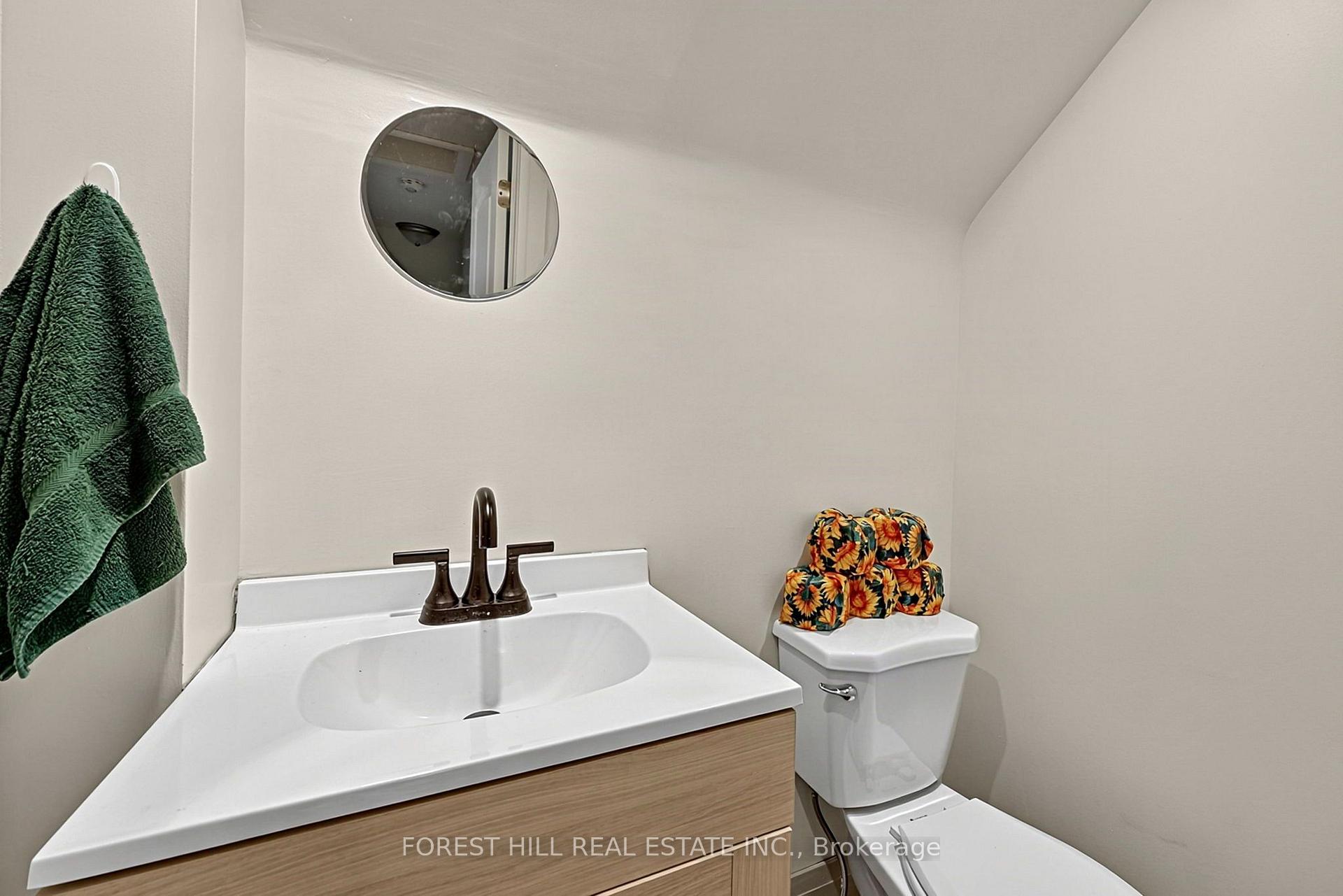 Photo 21 of 210 Centennial Drive, Midland — HOMEH