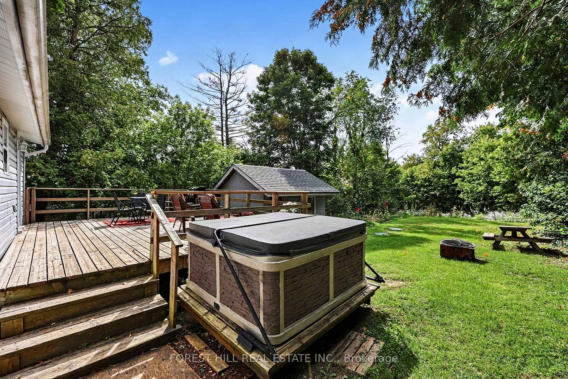 Photo 24 of 210 Centennial Drive, Midland — HOMEH