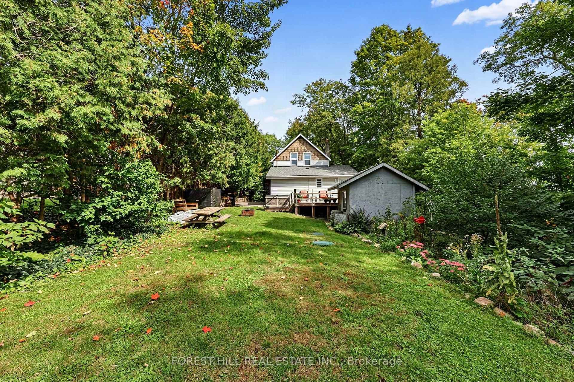 Photo 29 of 210 Centennial Drive, Midland — HOMEH