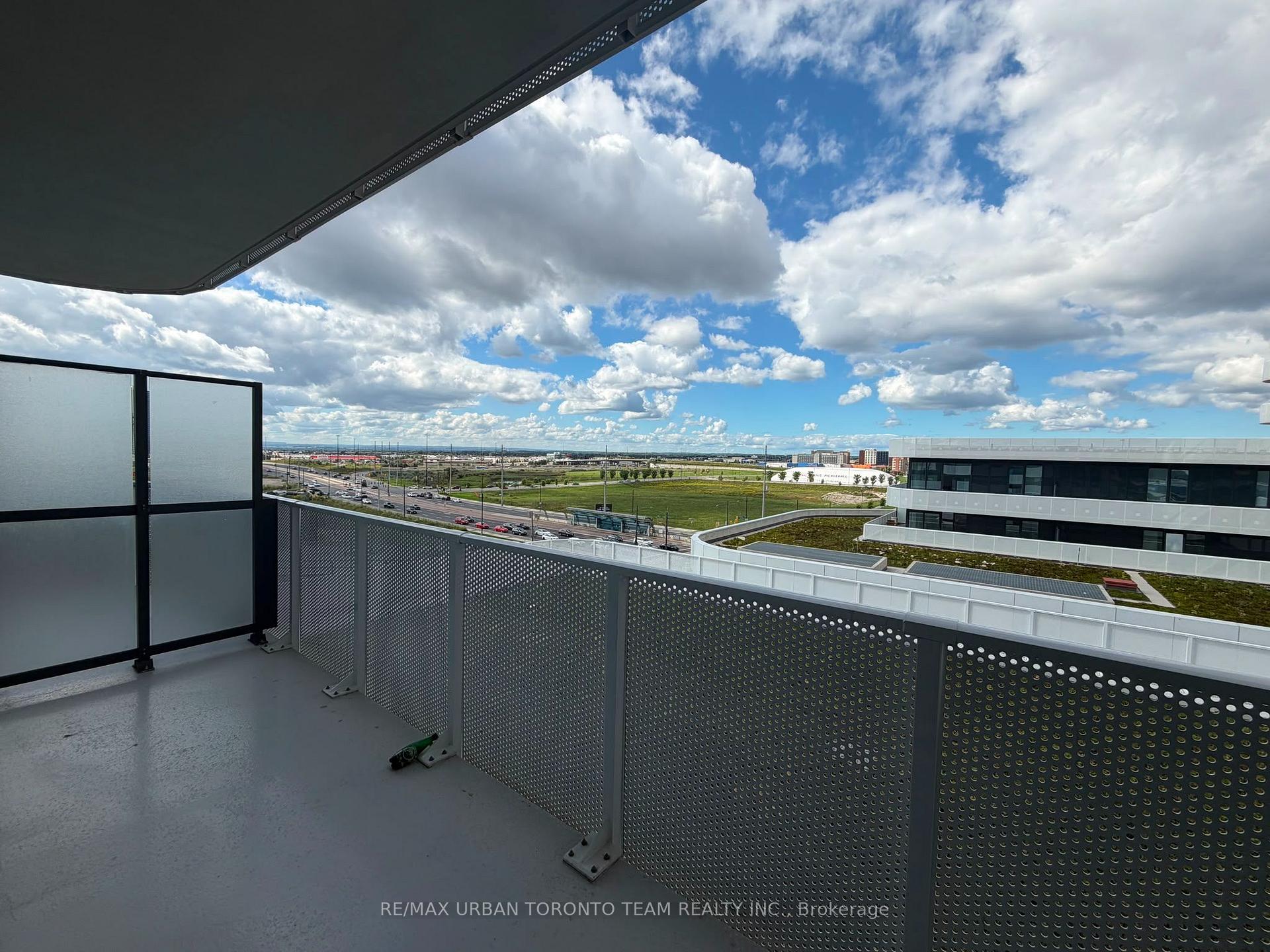 Photo 1 of Unit 812, 195 Commerce Street, Vaughan, Vaughan Corporate Centre — HOMEH