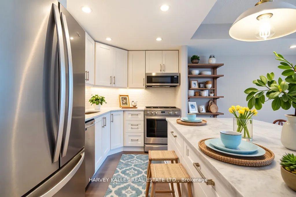 Photo 12 of Unit 502, 218 Queens Quay W, Toronto, Waterfront Communities — HOMEH