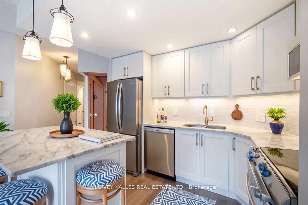 Photo 13 of Unit 502, 218 Queens Quay W, Toronto, Waterfront Communities — HOMEH