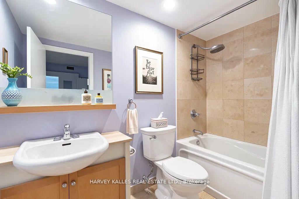 Photo 16 of Unit 502, 218 Queens Quay W, Toronto, Waterfront Communities — HOMEH