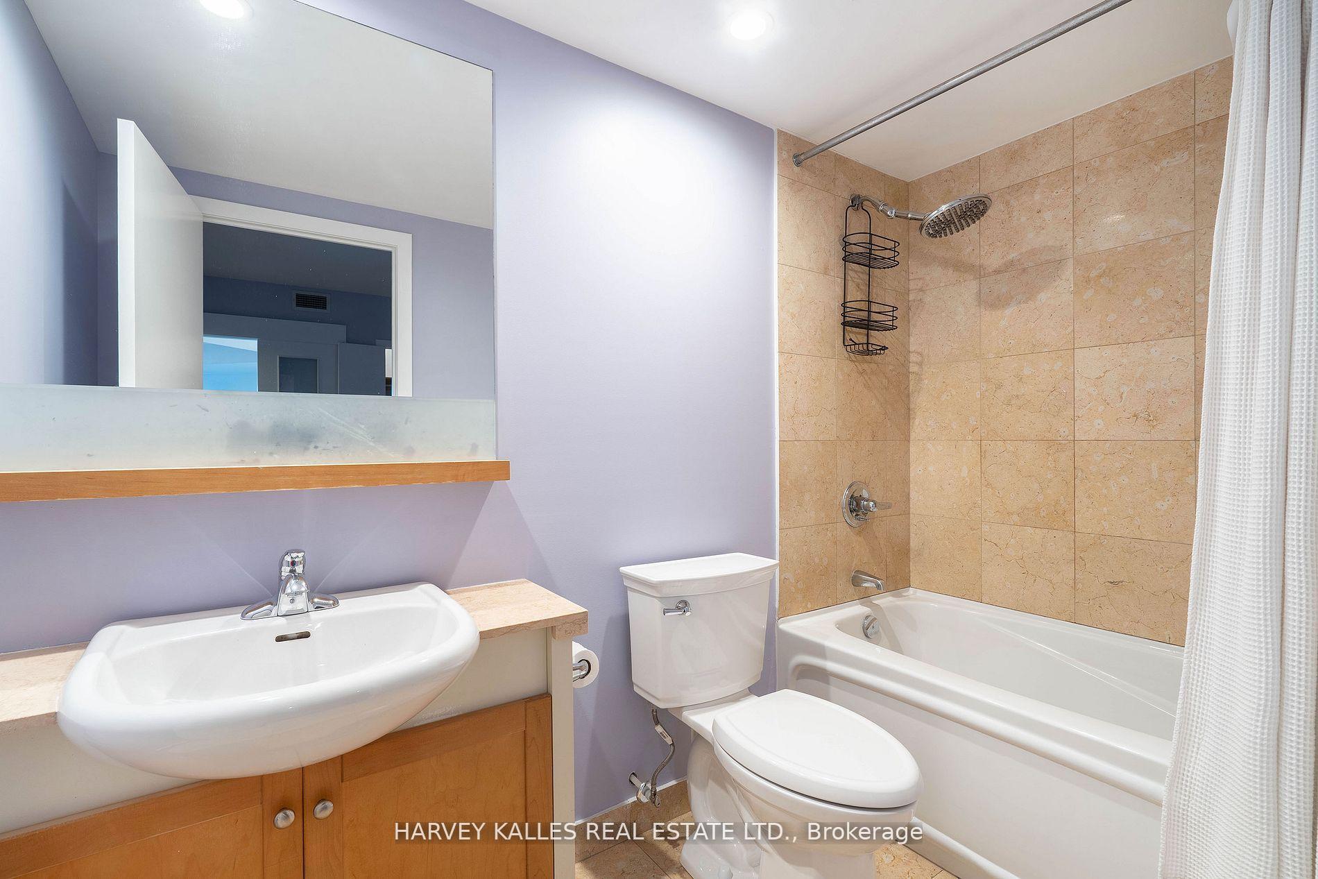 Photo 31 of Unit 502, 218 Queens Quay W, Toronto, Waterfront Communities — HOMEH