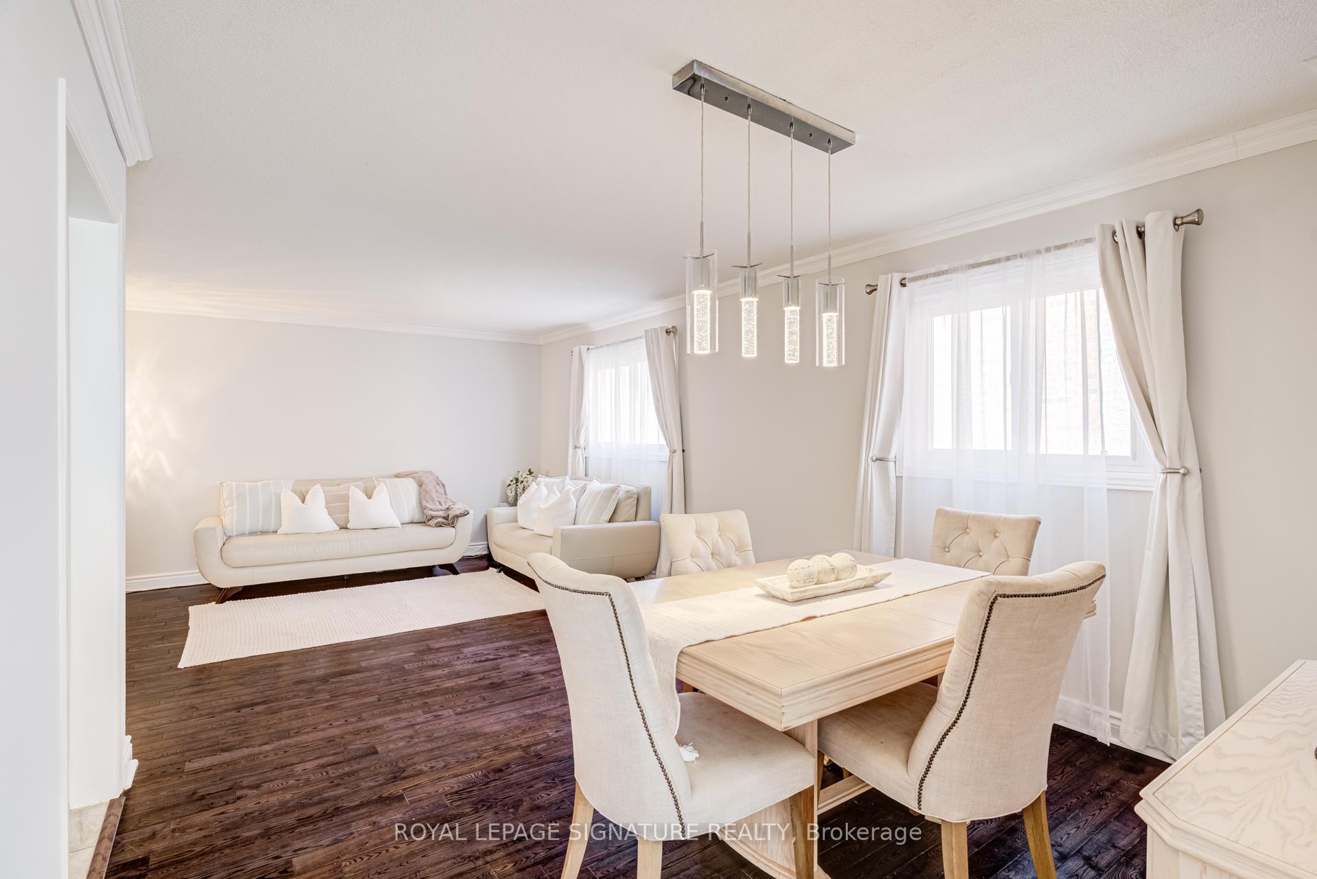 Photo 7 of 5 Longhouse Street, Vaughan, East Woodbridge — HOMEH